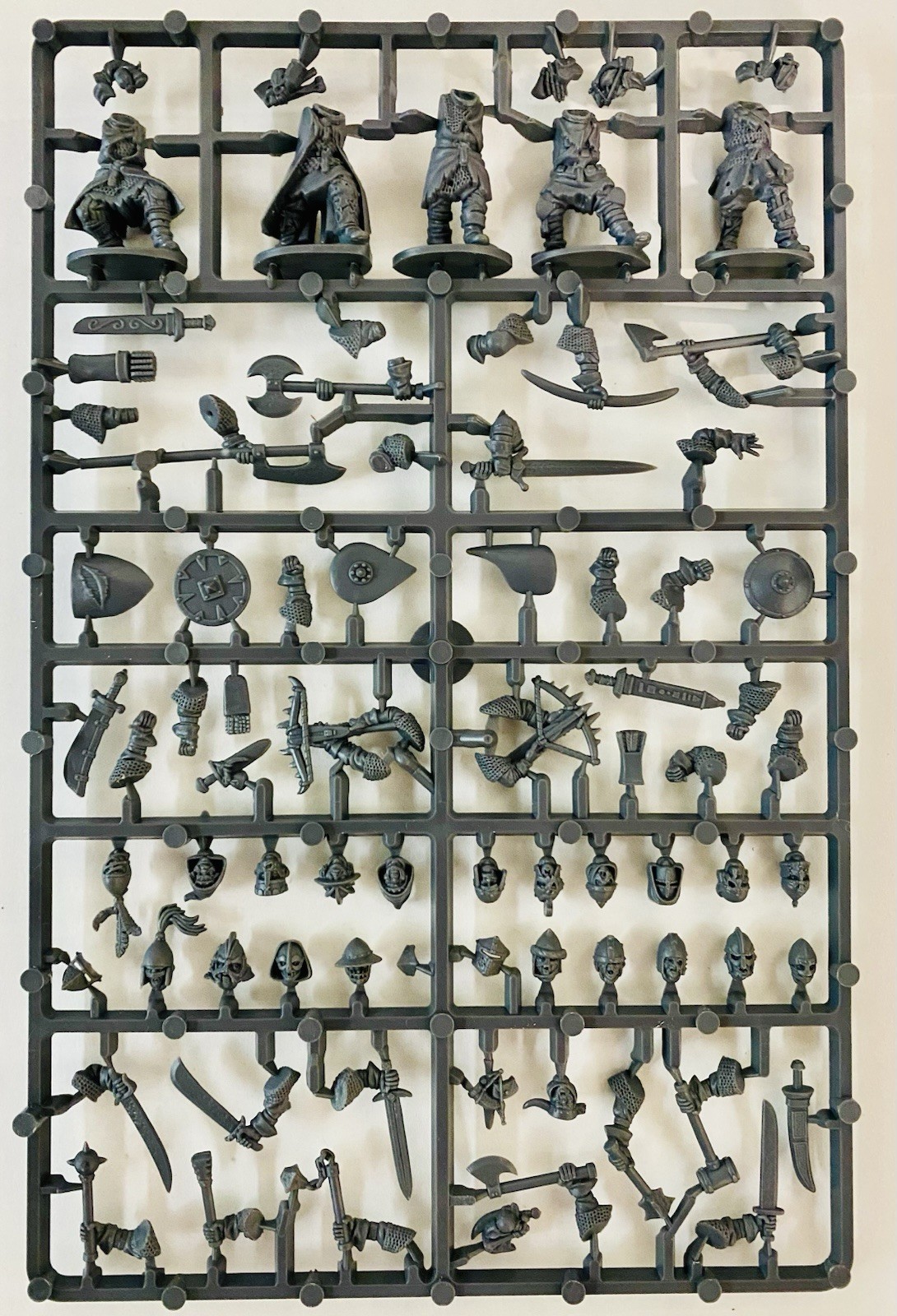 Frostgrave Cultist Knights • 28mm New • One Sprue • 5 Miniatures • Northstar