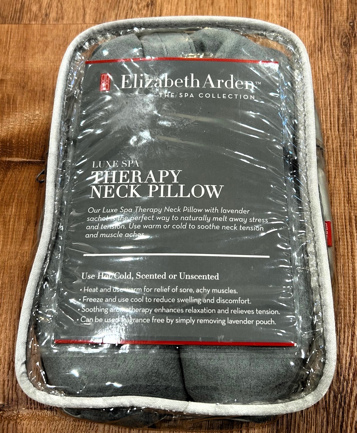 ELIZABETH ARDEN Luxe Spa Therapy Neck Pillow w/ Lavender pouch, use hot or cold!