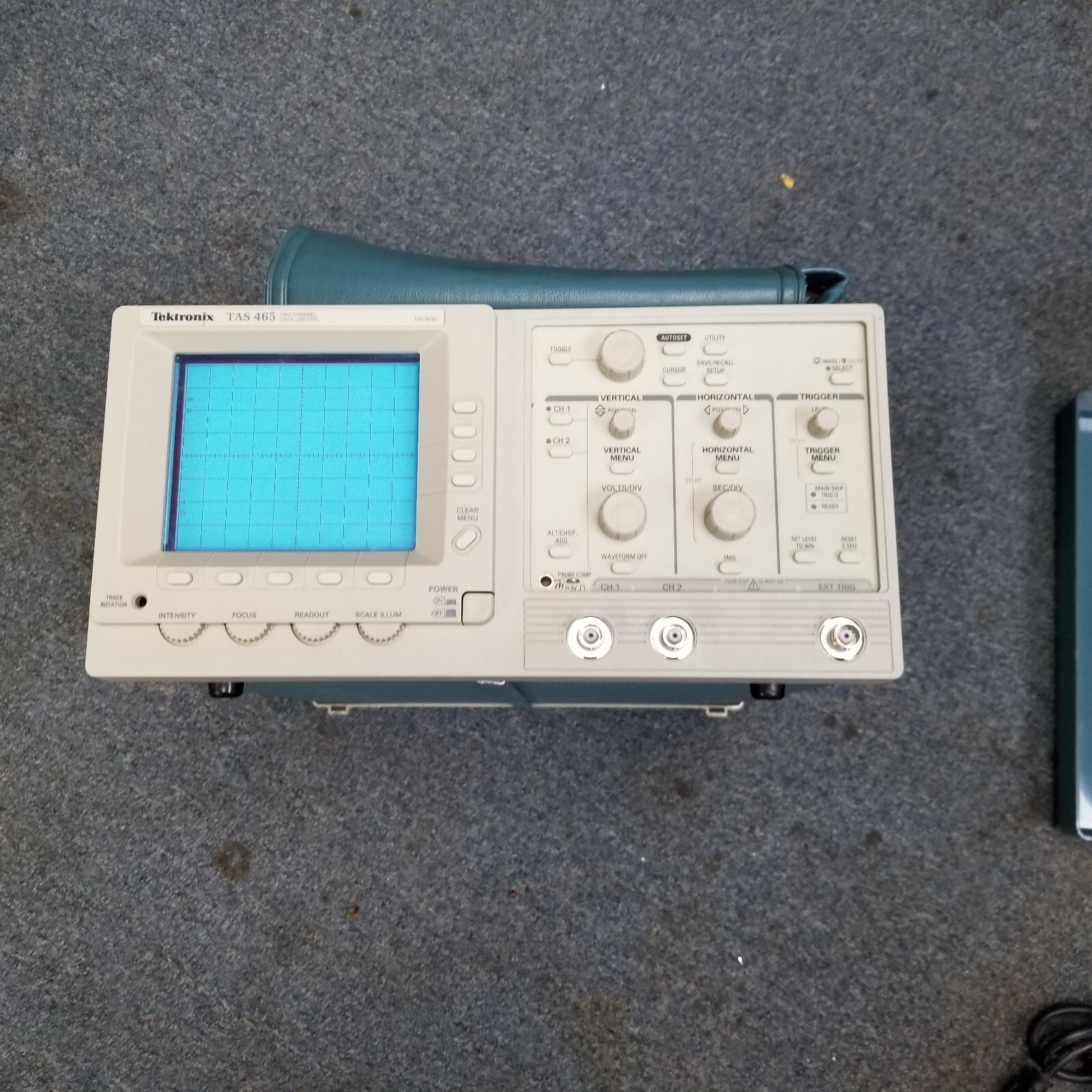 Tektronix TAS 465 / TAS465 100MHz Two Channel Analog Oscilloscope & Power Cord