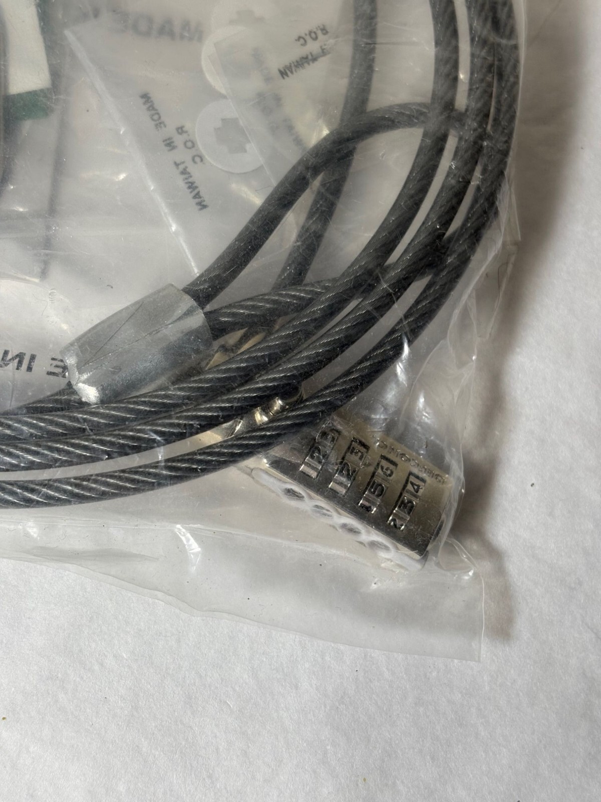 Targus Notebook Security Serialized Combination Cable Lock W/ User Guide & Hardw