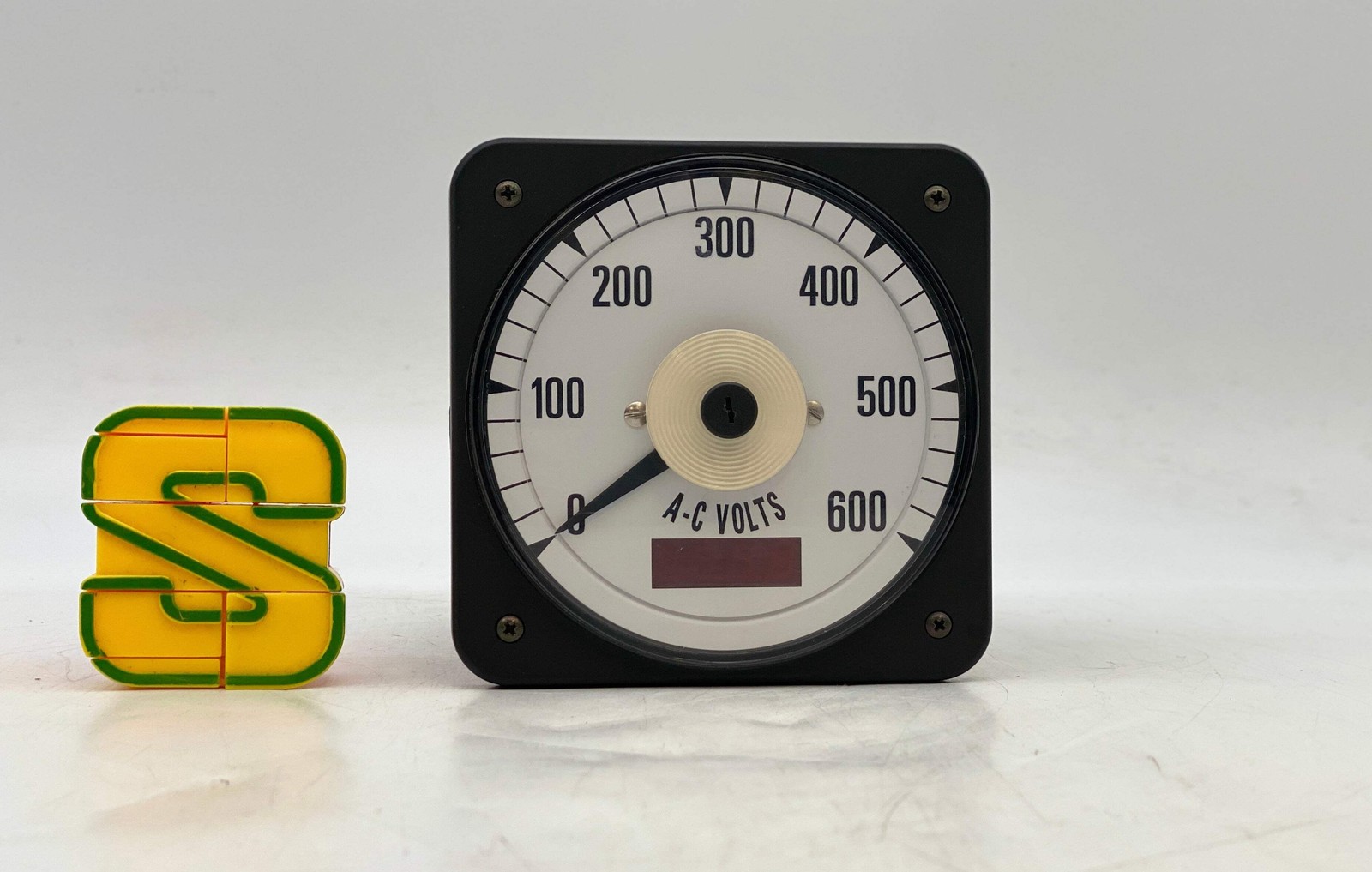 Crompton 007-DIWA-PZSJ-C6-A5 007-DI AC Panel Voltmeter Analog/Digital Dis (Used)