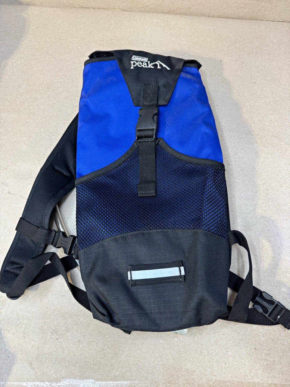 Coleman Peak 1 Hydration Pack Blue/Black Hiking 0-5L Nylon 1 Pocket