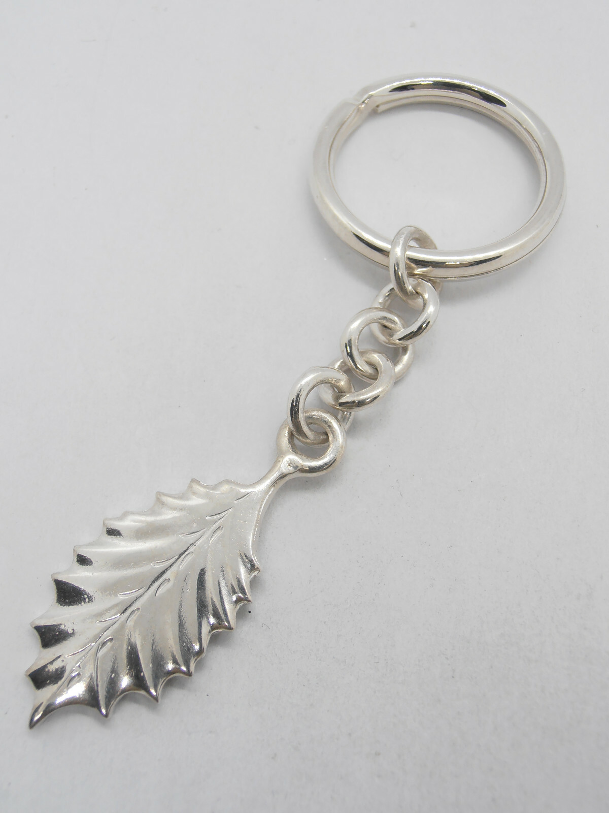 Portachiavi con FOGLIA DI AGRIFOGLIO in Argento 925 - Pungitopo -