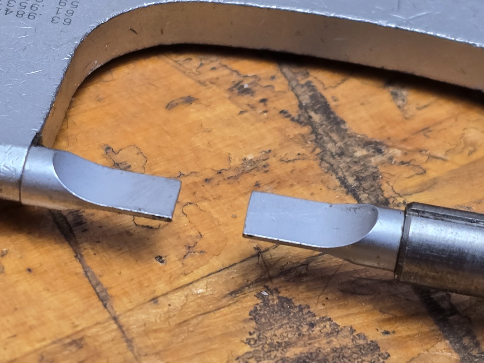 MITUTOYO 0-1" BLADE MICROMETER NO 122-125