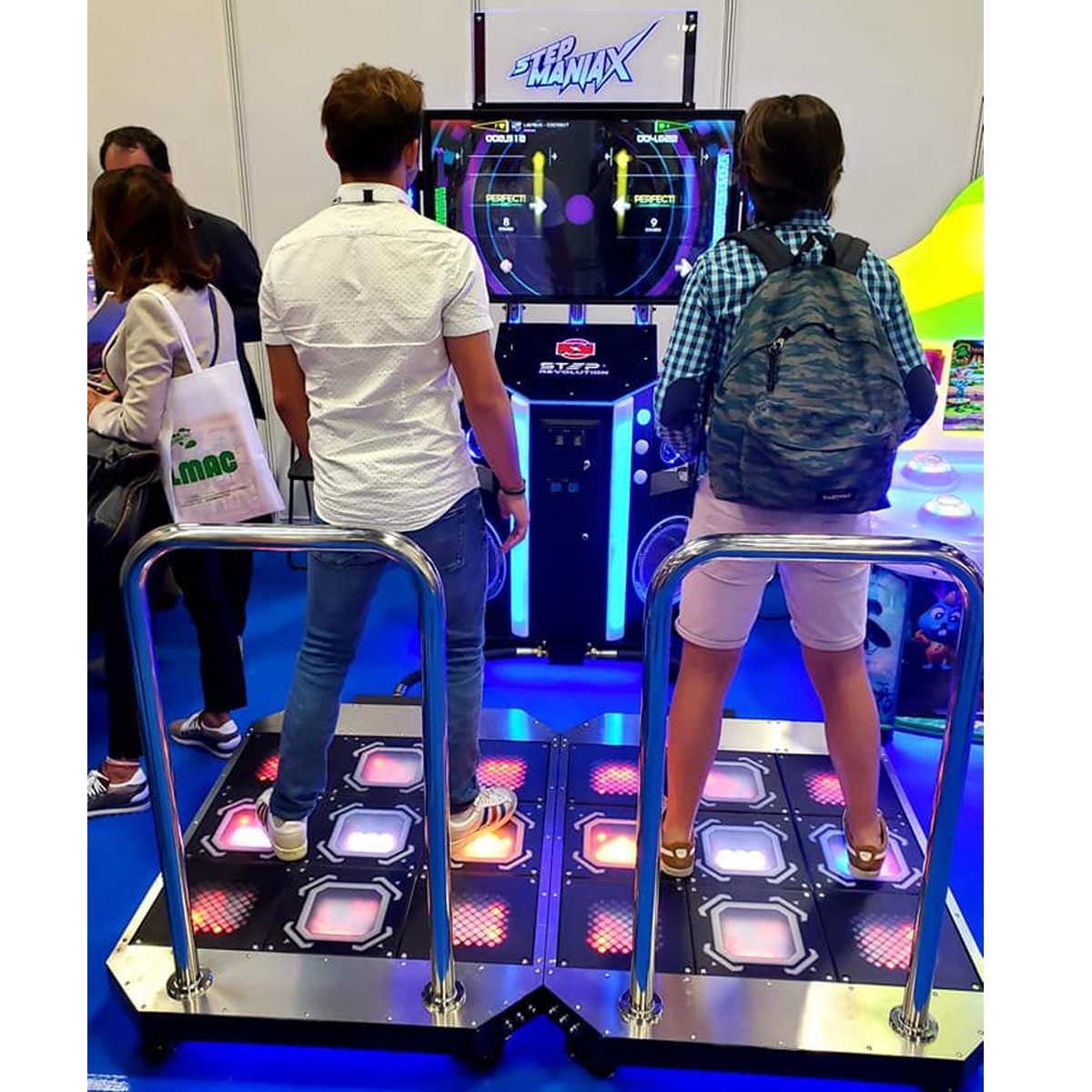 StepManiaX Arcade Dance Game - Dedicated Machine - 43"