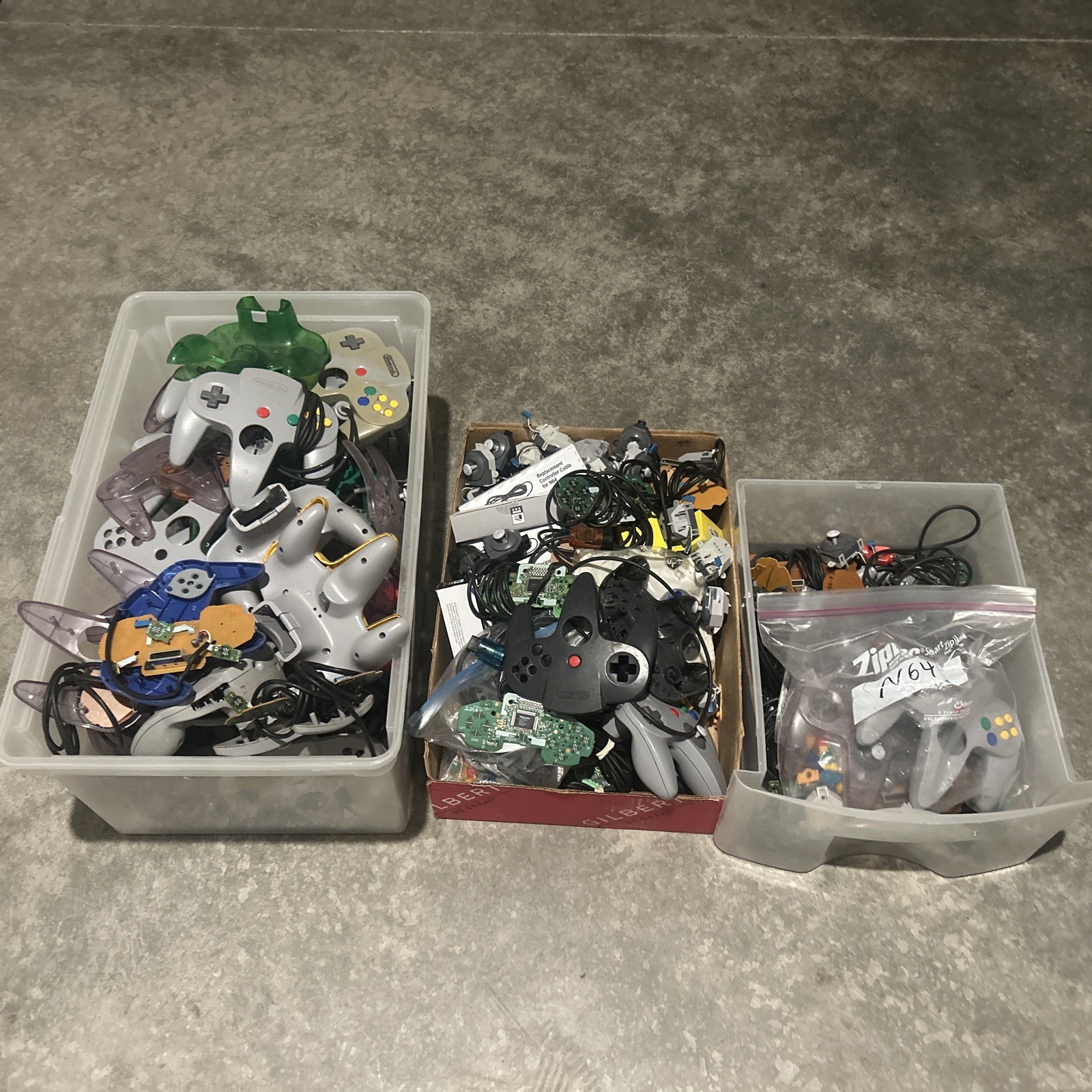 N64 Controller Lot For Parts Or Repair 25+ Pounds Of Shells Boards & Joysticks