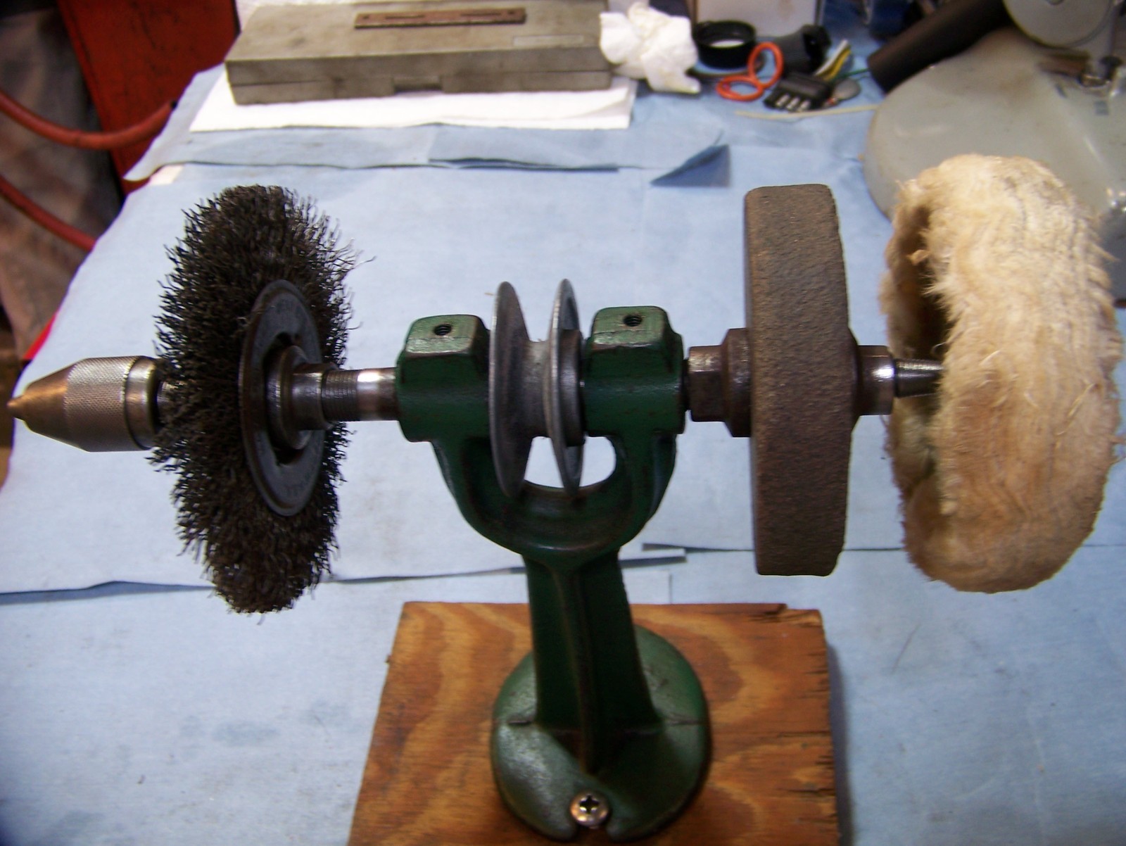 VINTAGE BELT DRIVEN POLISHING Wire Whel GRINDING DRILL ARBOR Free Shipping !!!!!
