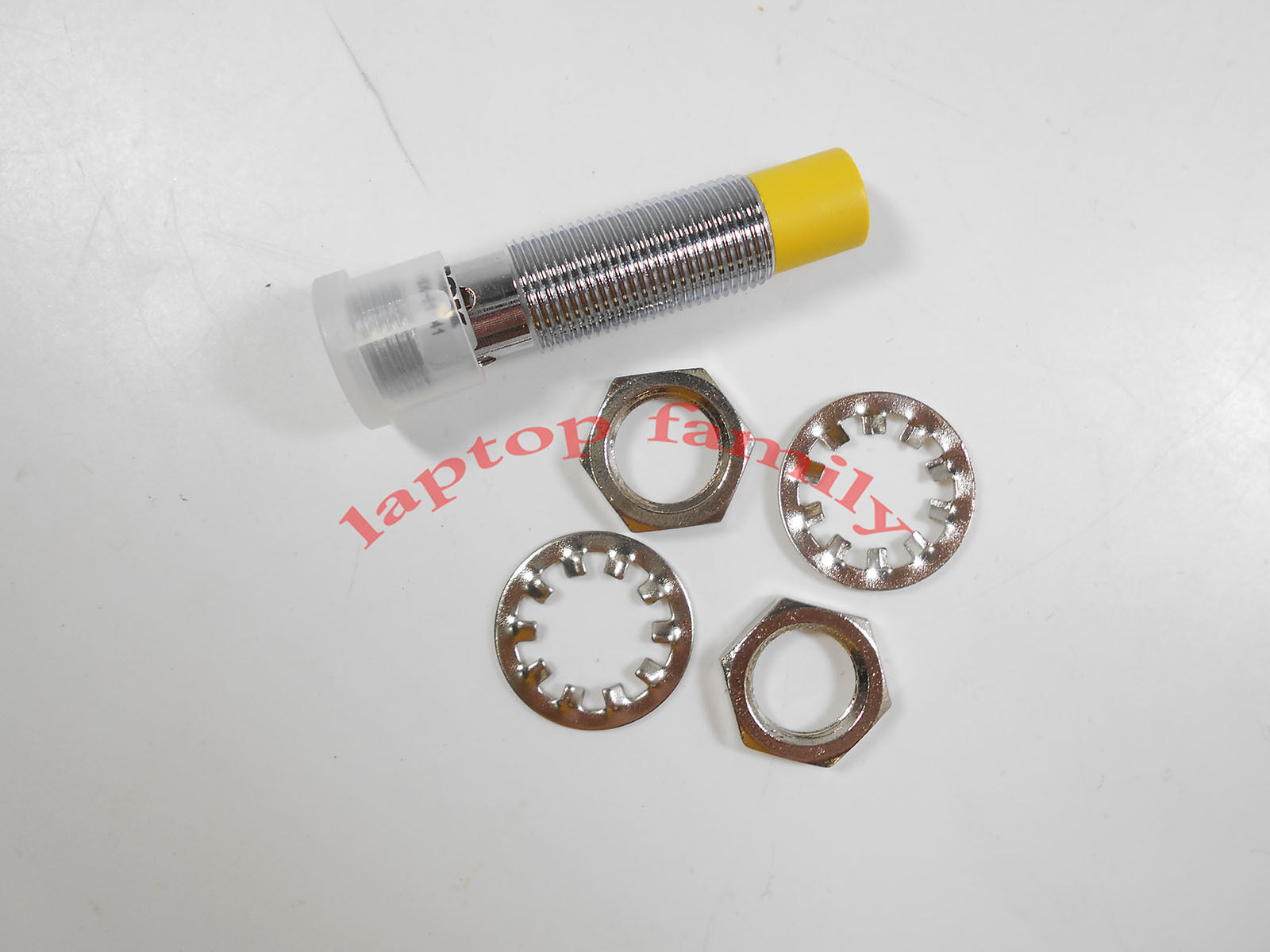 NEW For Ni8-M12-AP6X-H1141 Proximity Sensor
