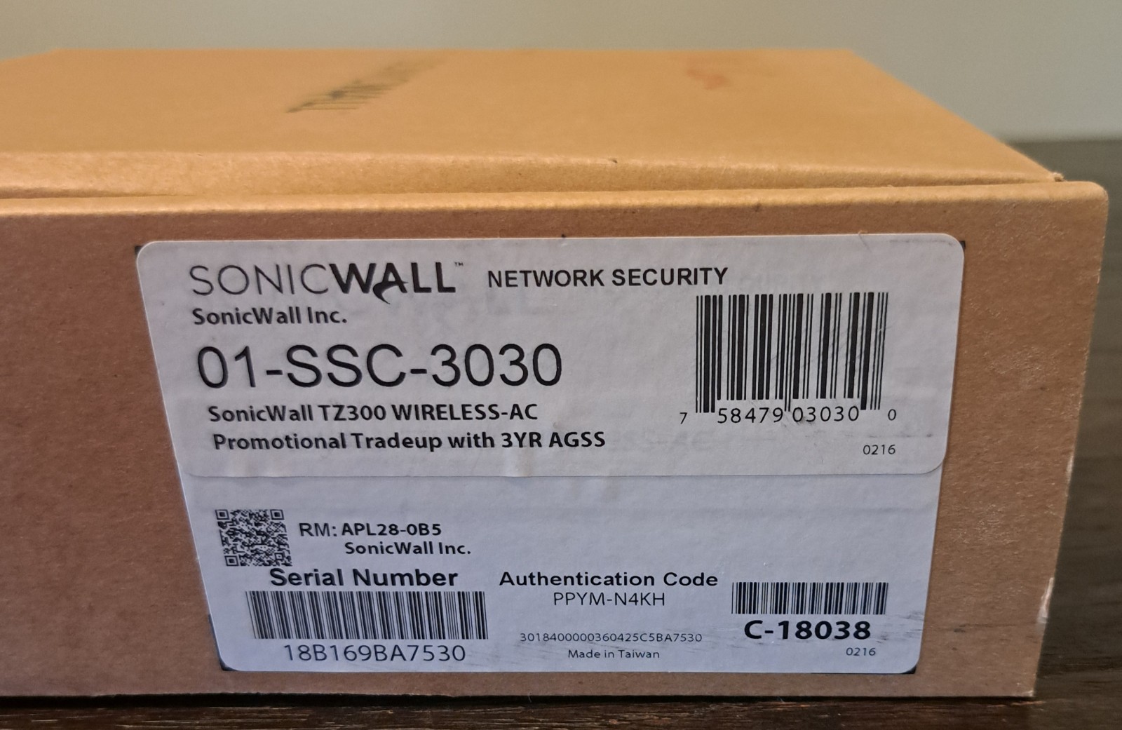 SonicWALLl TZ300 Network Security Wireless-AC Firewall Router No Adapter