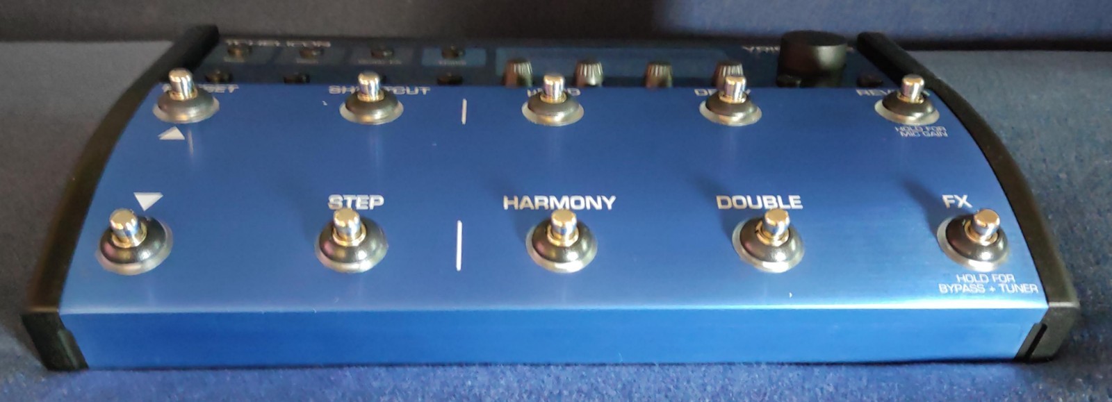 TC-Helicon VoiceLive 2 Extreme Edition vocal processor and harmonizer