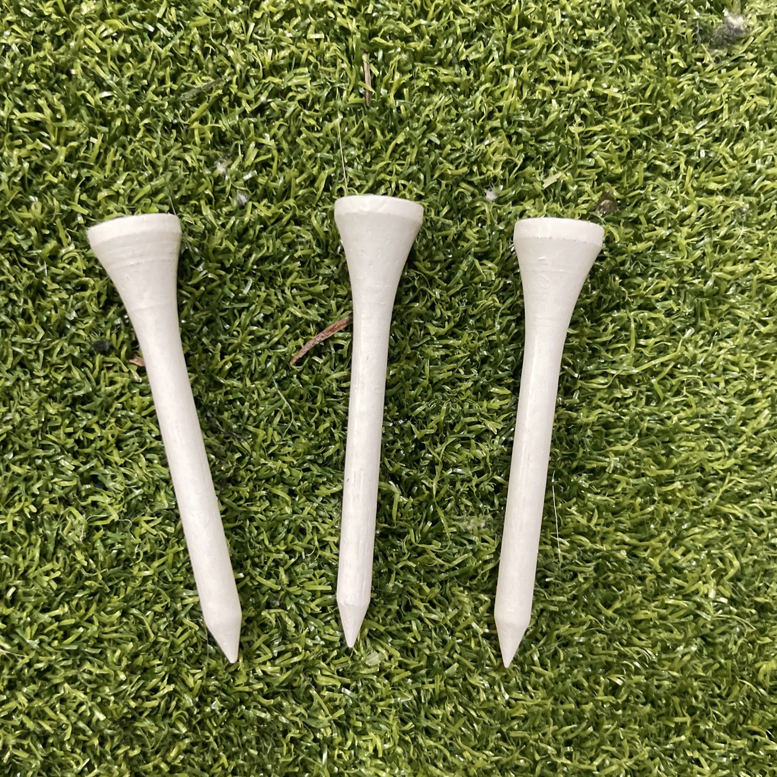 200 White Golf Tees 2.25"