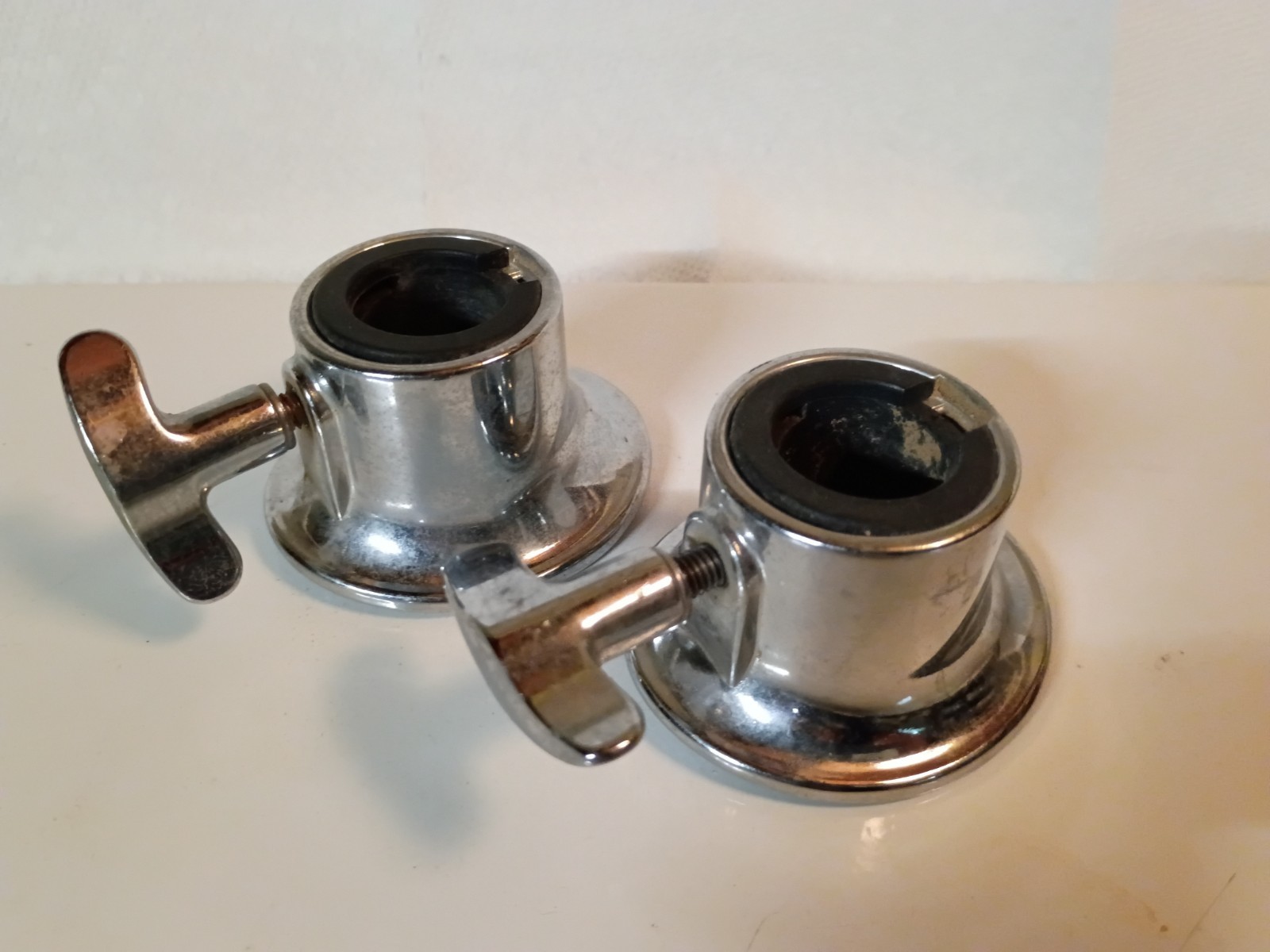 Set of 2 Bass Drum Tom Arm Mounting Bracket, unknown brand, good cond. no screws