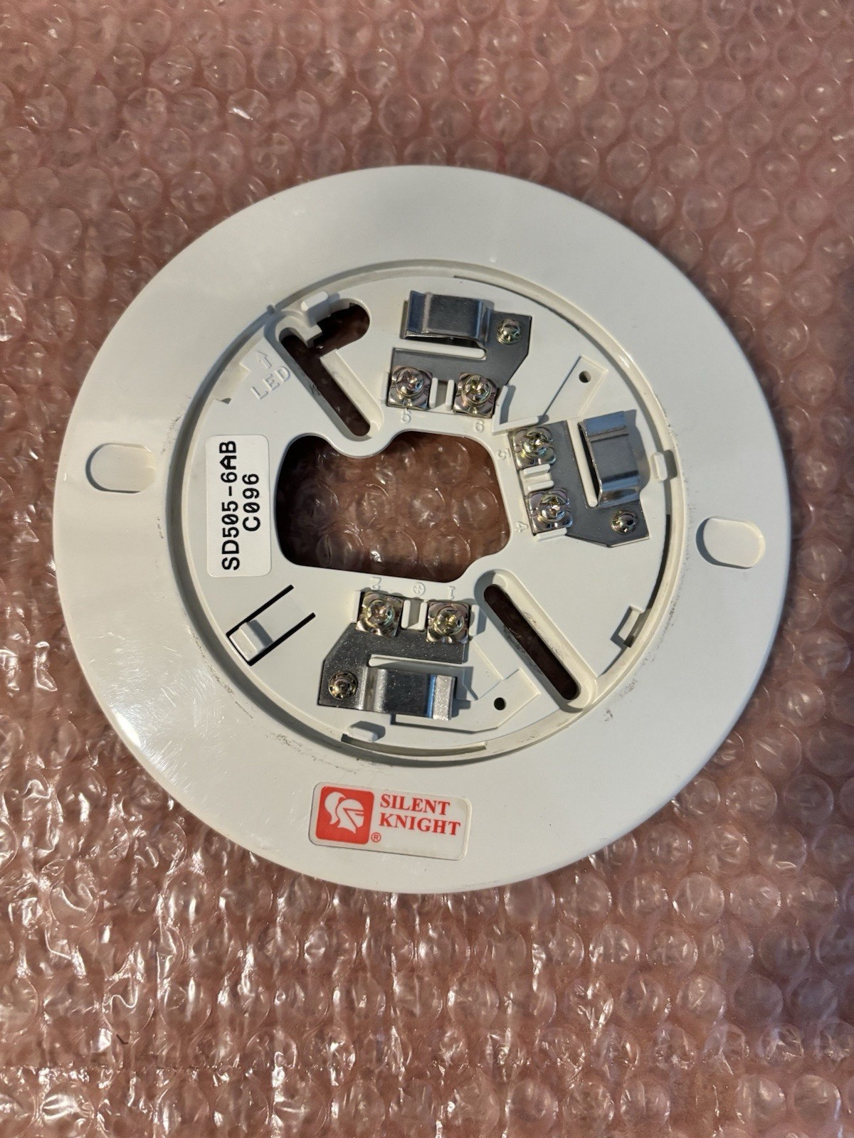 SILENT KNIGHT SD505-6AB Addressable 6" smoke detector Base. Used
