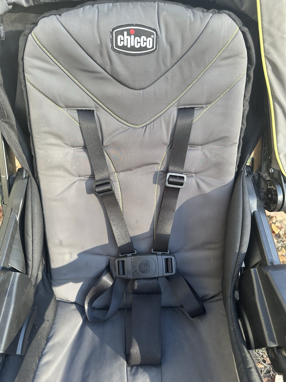 Chicco Activ3 Jogging Stroller. Great for all Terrain