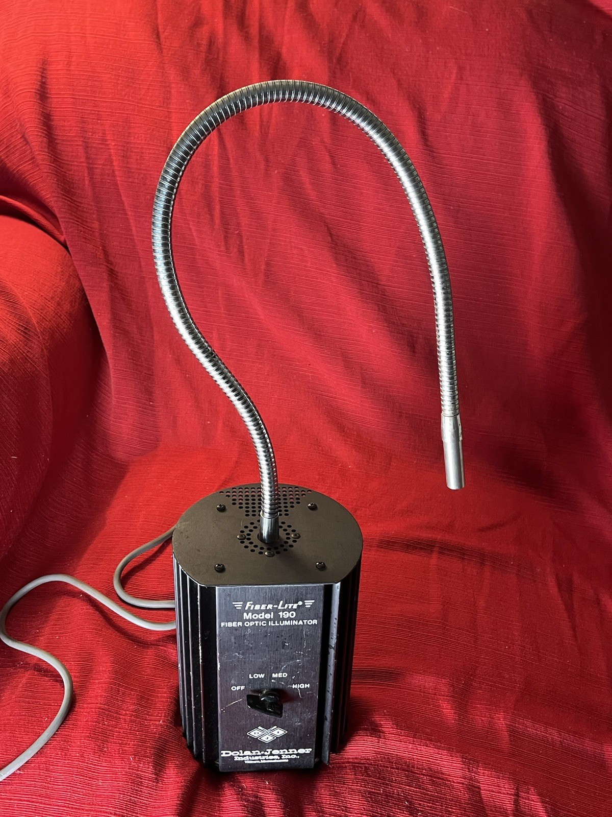 Dolan-Jenner Fiber-Lite Model 190 Fiber Optic Illuminator w/ Gooseneck Light