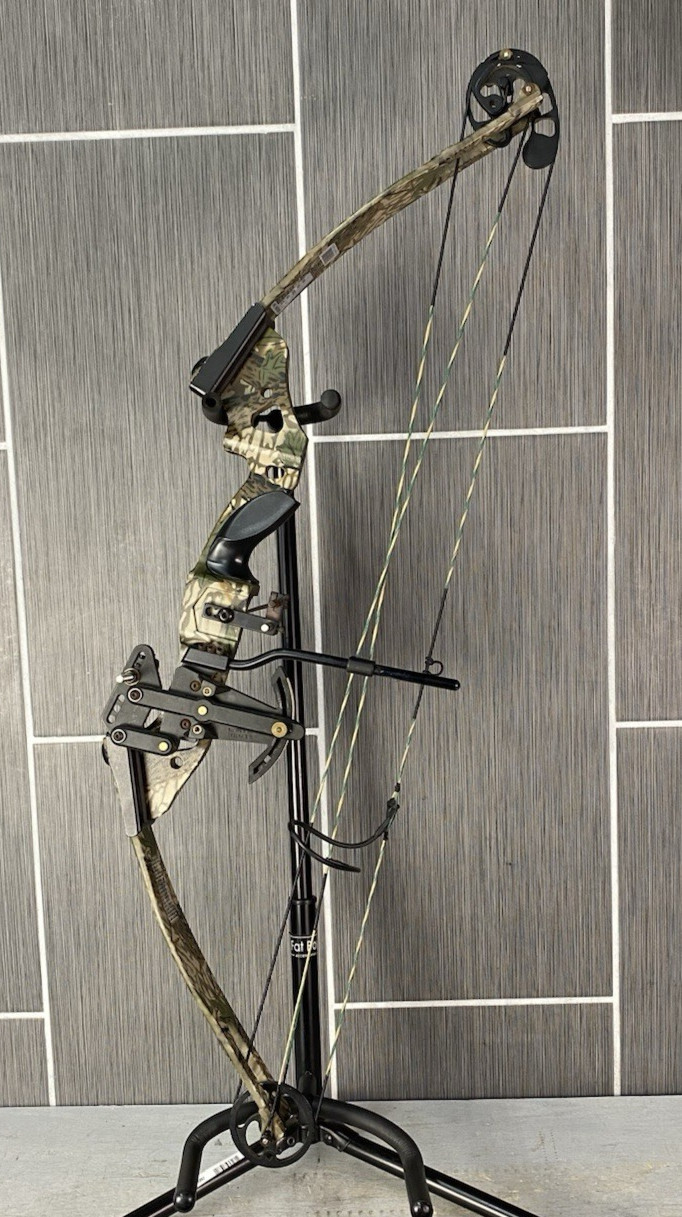 PSE Spyder Compound Bow Camo 50lb / 25" Draw Youth  Women Right Hand Hunting Bow
