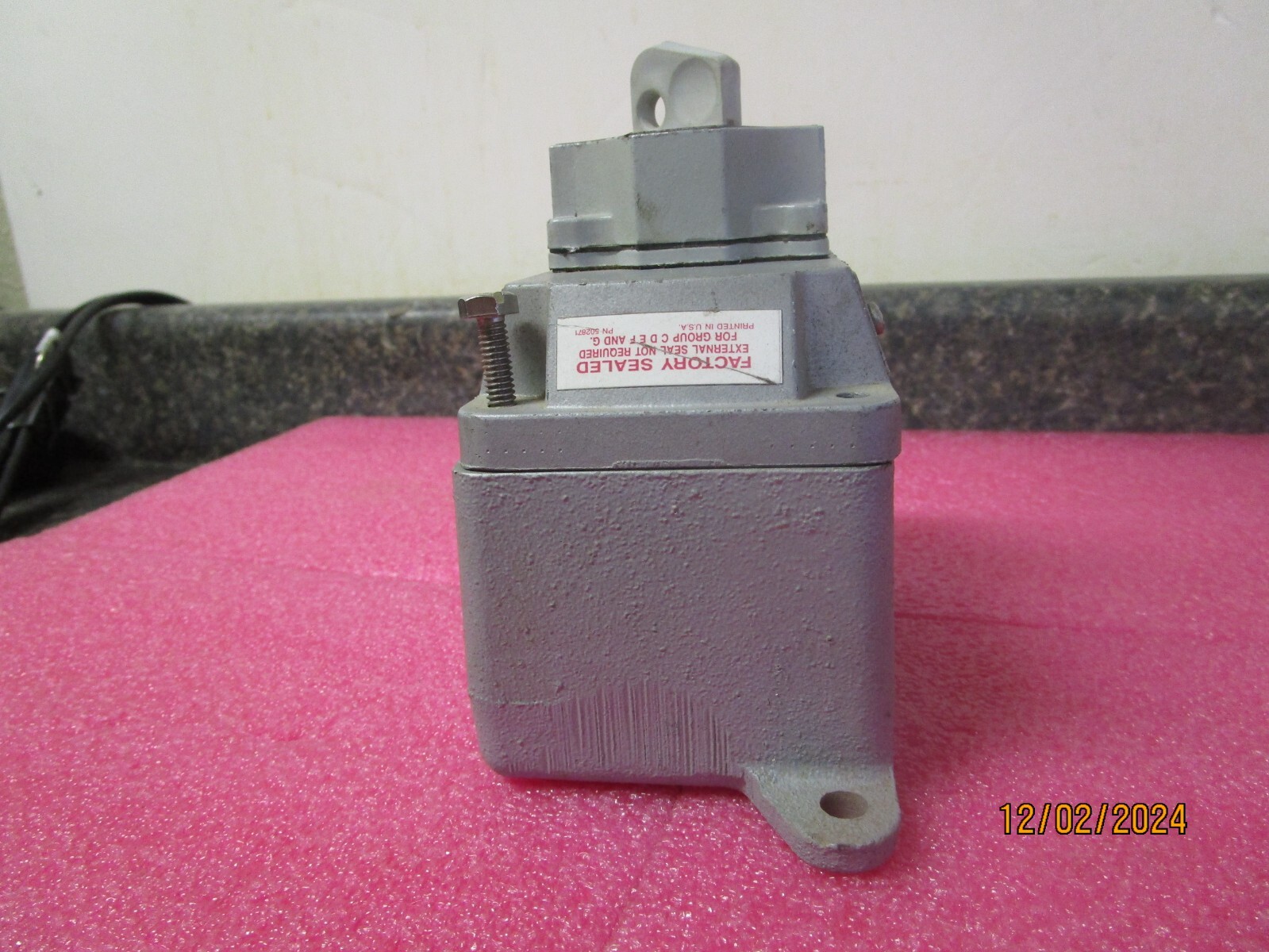 Appleton Selector Switch Control Station Sealed 2 Position, 2 Circuit EFDB175-12