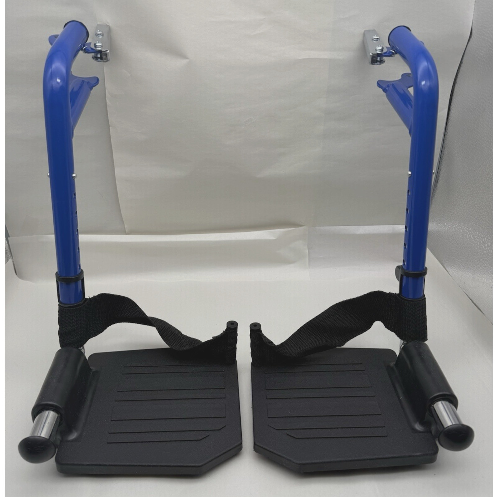 Blue Streak Wheelchair footrest Replacement Economy Footrest for Wheelchair USED