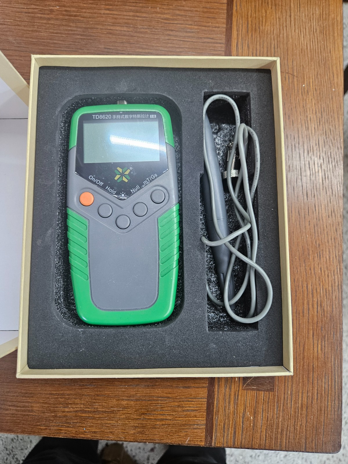 Tunkia TD8620 Digital Gauss Meter Magnetic Field Tester w/ Probe & Case