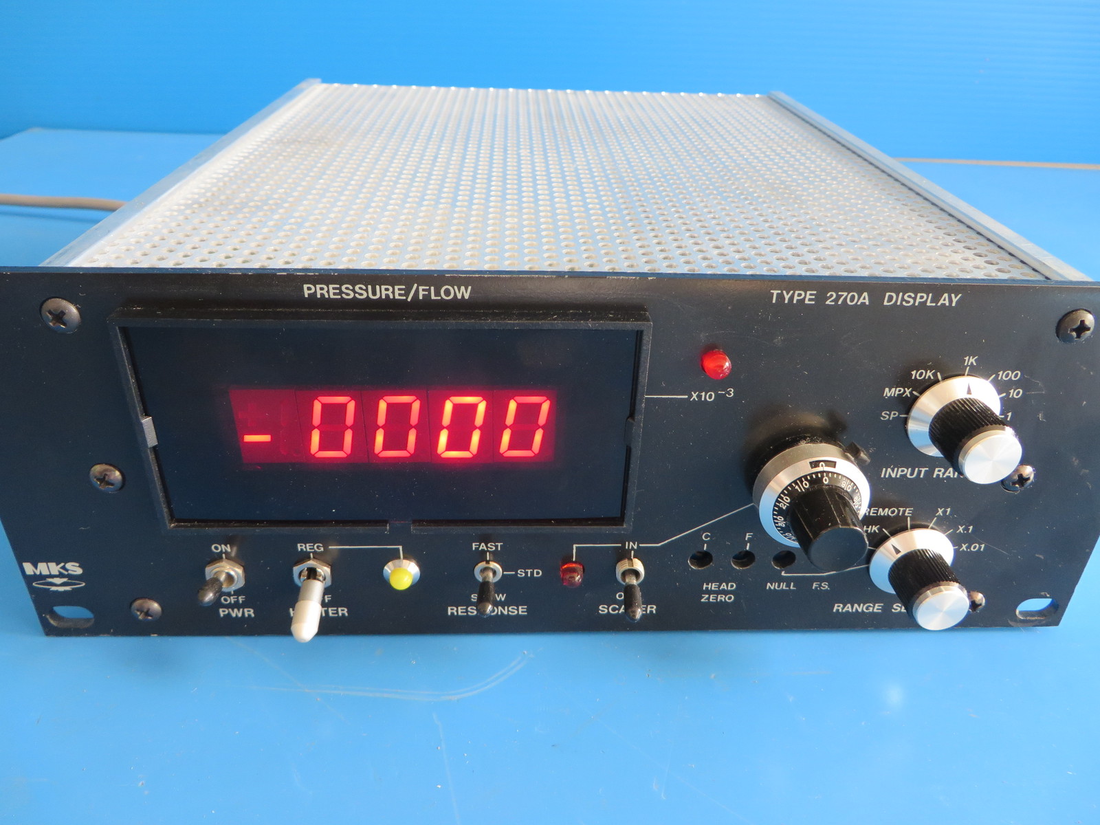 MKS 270A Signal Conditioner Pressure Flow Display