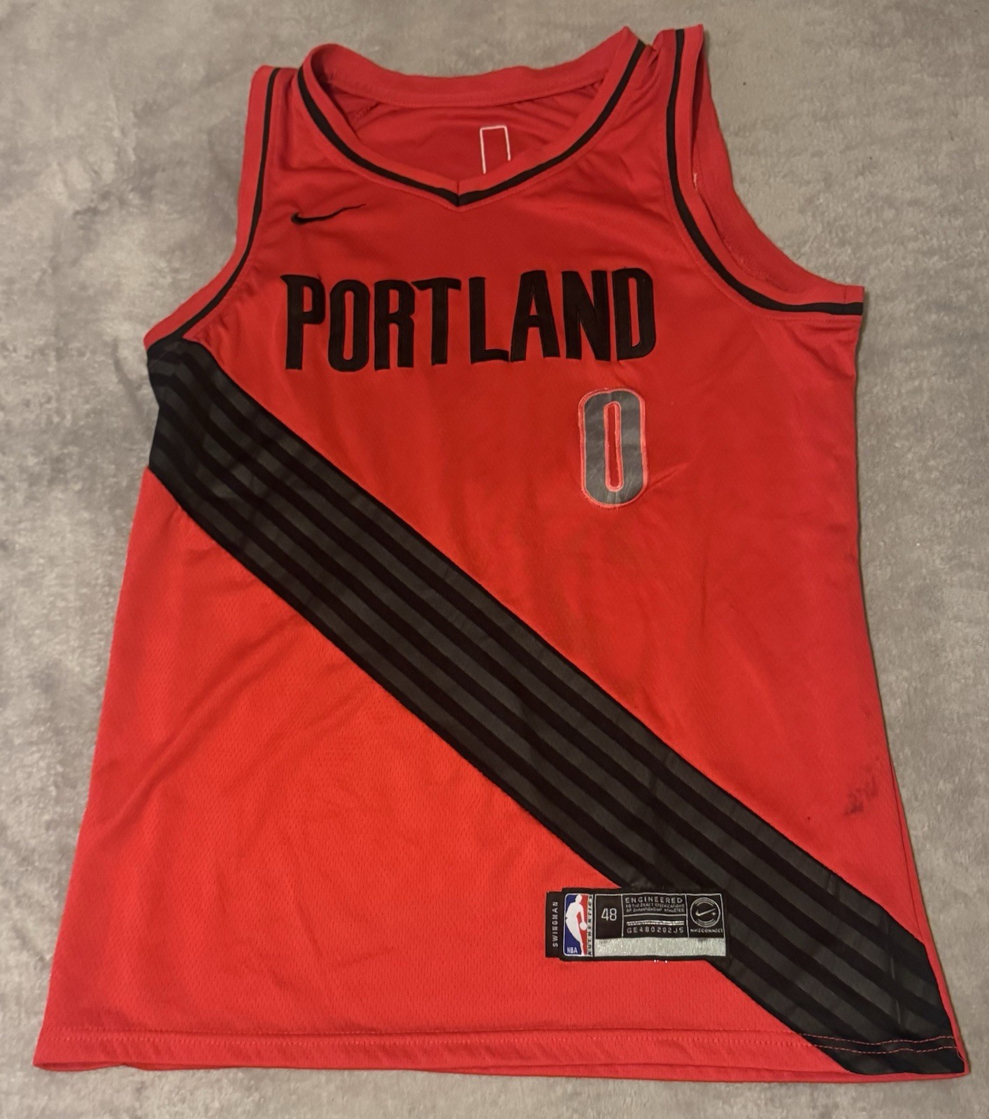 Nike Men's Portland Trailblazers Damian Lillard Swingman NBA Jersey Size 40