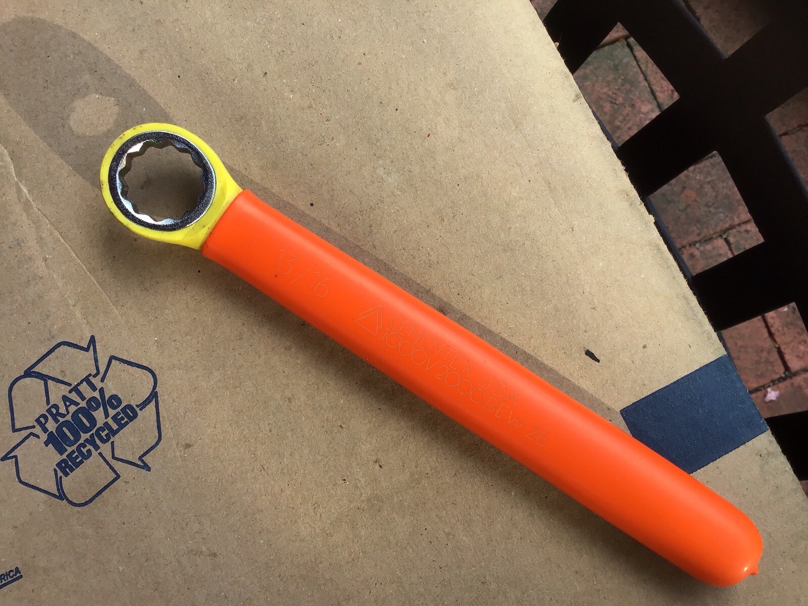 Cementex BEW-26 Insulated Box End Wrench 13/16" 1000V