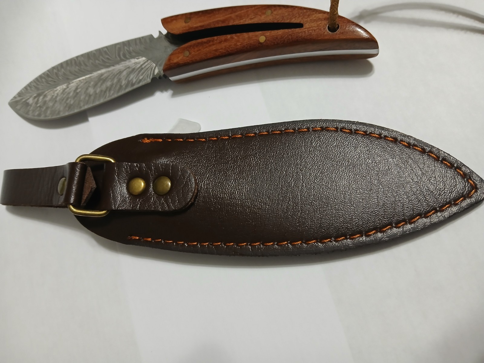 DAMASCUS LIKE SHEATH KNIFE EXCELLECT COND UNSHARPENED AND UNUSED NO MANUF