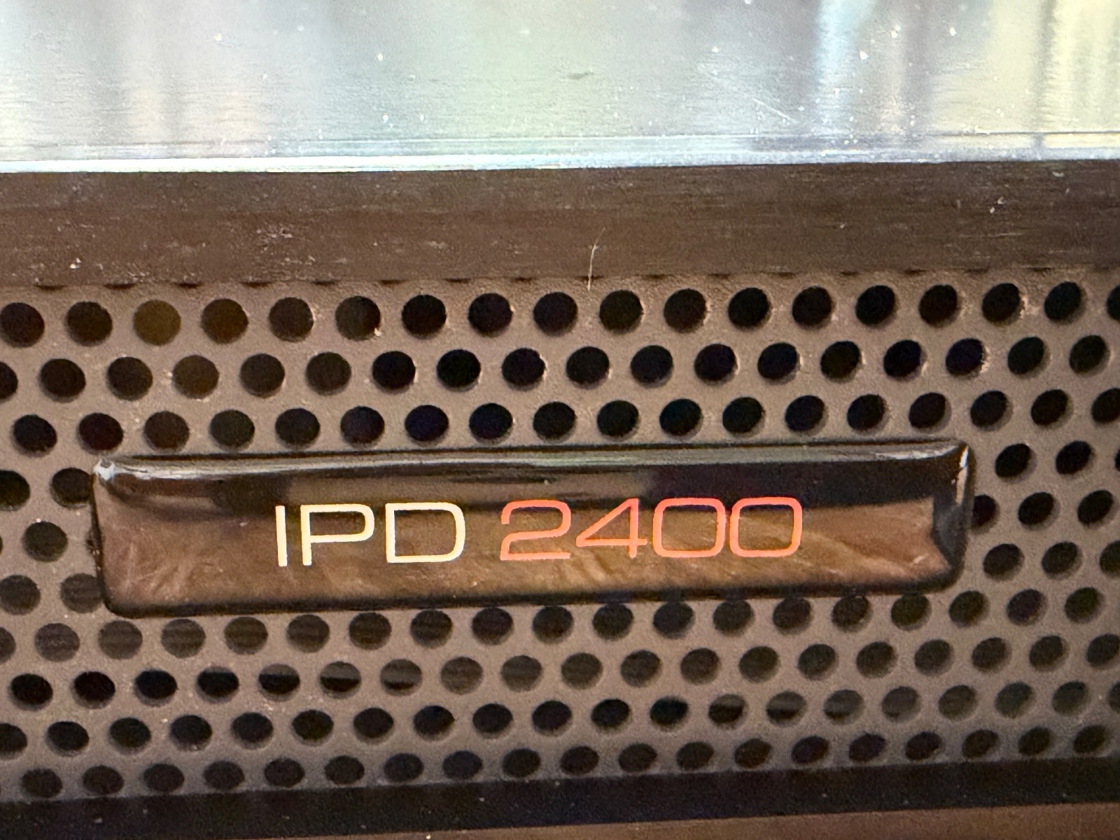 Lab Gruppen IPD2400 2400 watt amplifier