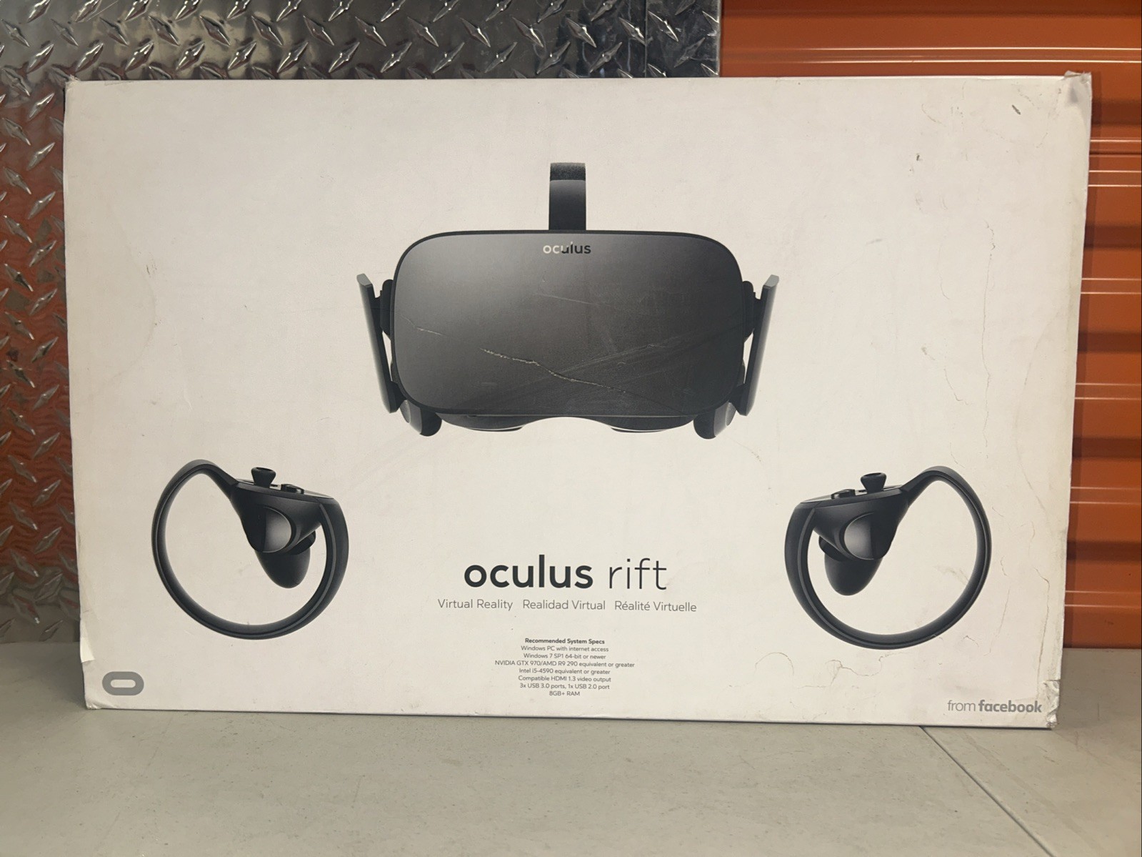 Oculus Rift Black PC & Console VR Headset with Controllers and Sensors