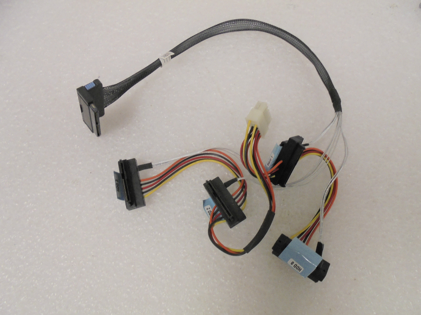 NEW Genuine Dell PowerEdge R510 4 port Non Hot Swap SAS Cable for Perc/6i HNG3P