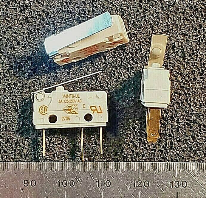 SAIA BURGESS MICROSWITCH  F4T79Y1-UL SPDT  5A 125-250VAC - 2 pcs