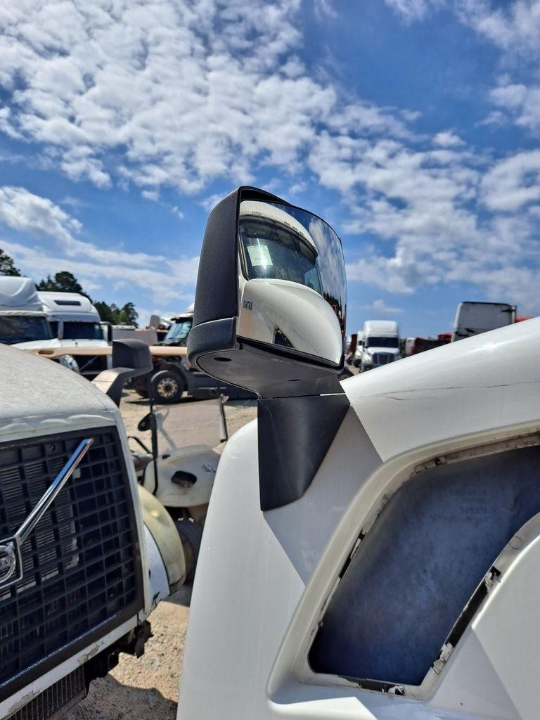 For 2018 VOLVO VNL FENDER/HOOD MIRROR Left ,  GA