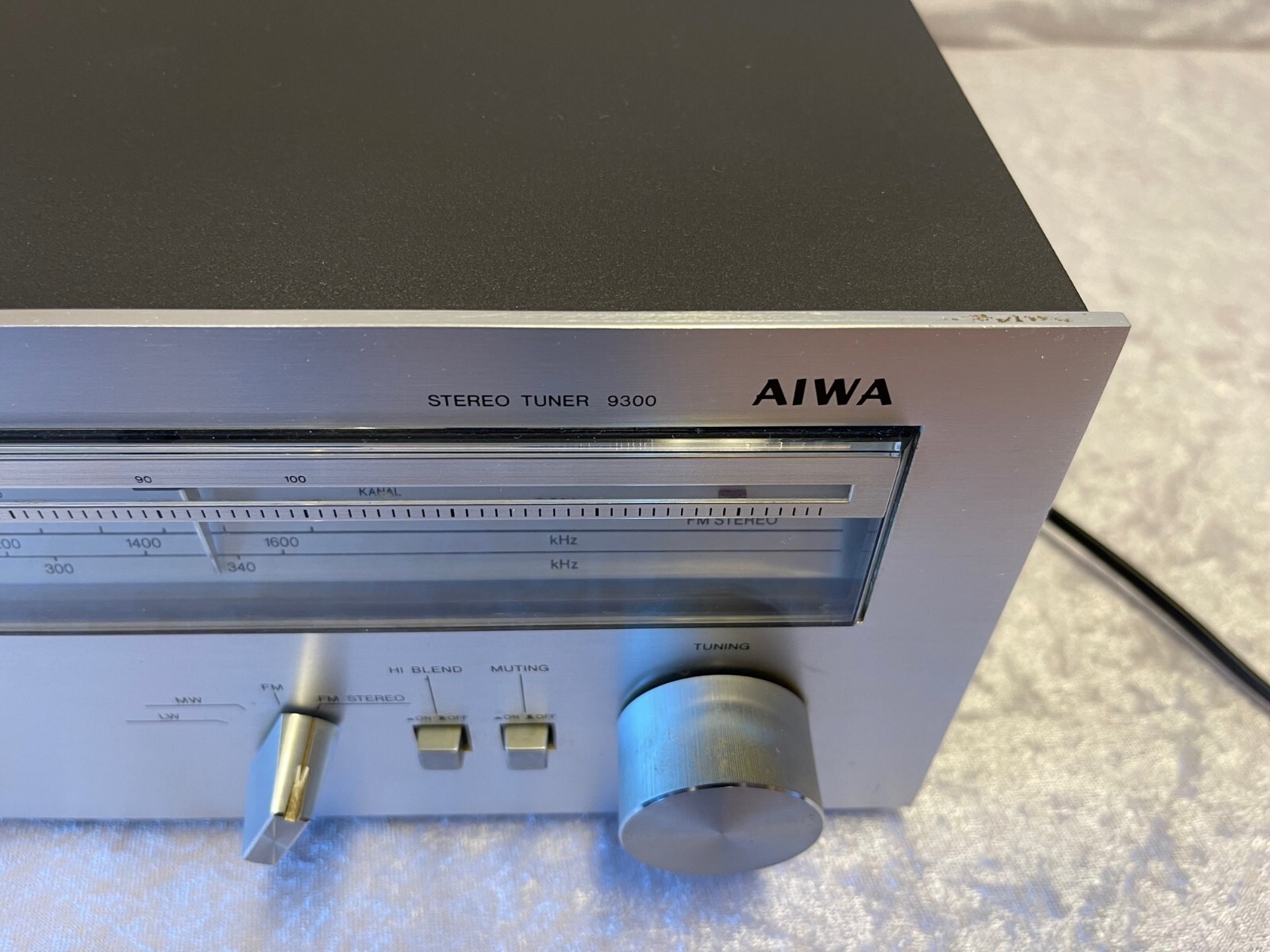 AIWA AT-9300 Stereo Tuner - Fully working Retro/Vintage