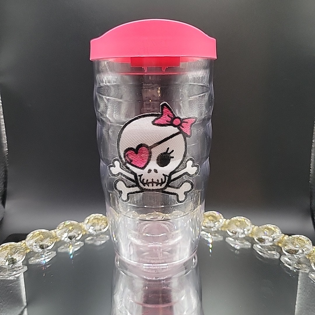 Tervis Tumbler 10 Oz  Cups “Wavy Girl Skull Crossbones” With Pink Lid