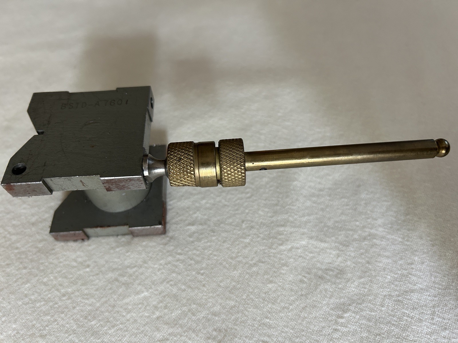 DuMont Corporation Minute Man Magnet Dial Indicator Base