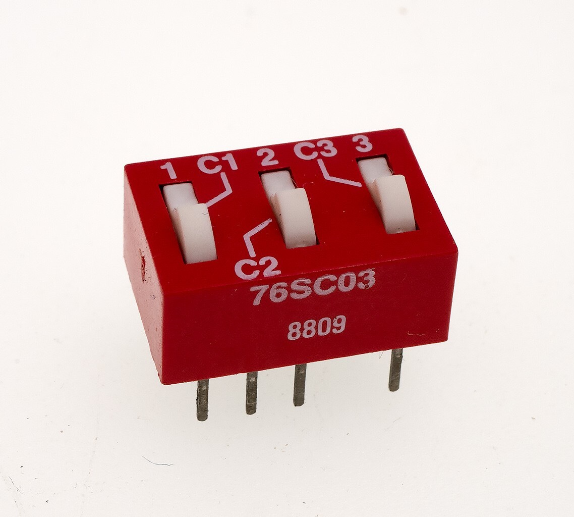 Grayhill 76SC03 3 Position 9 Pin SPDT Common Through-Hole DIP Switch Lot of 10