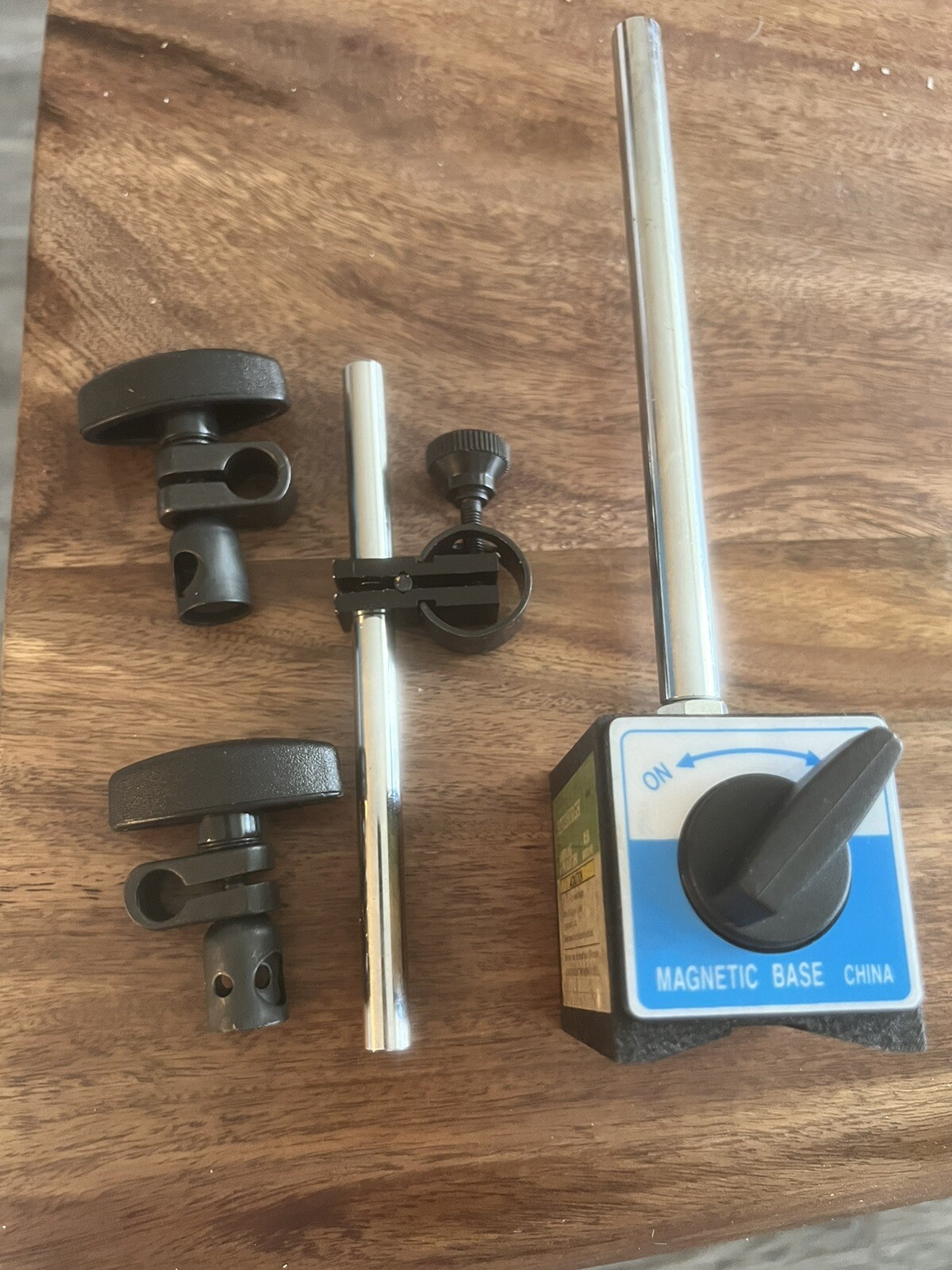 Multipositional Magnetic Base With Fine Adjustment USA