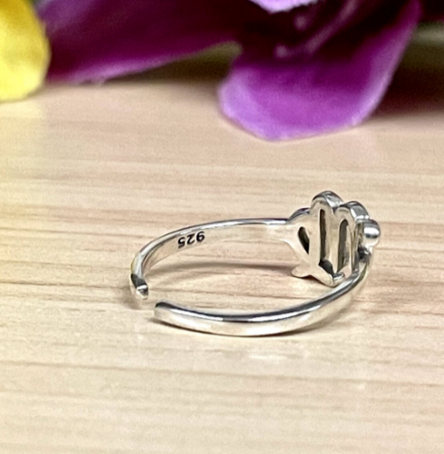 Women's Solid Metal Adjustable Unique Style Toe Ring White Gold Plated Silver