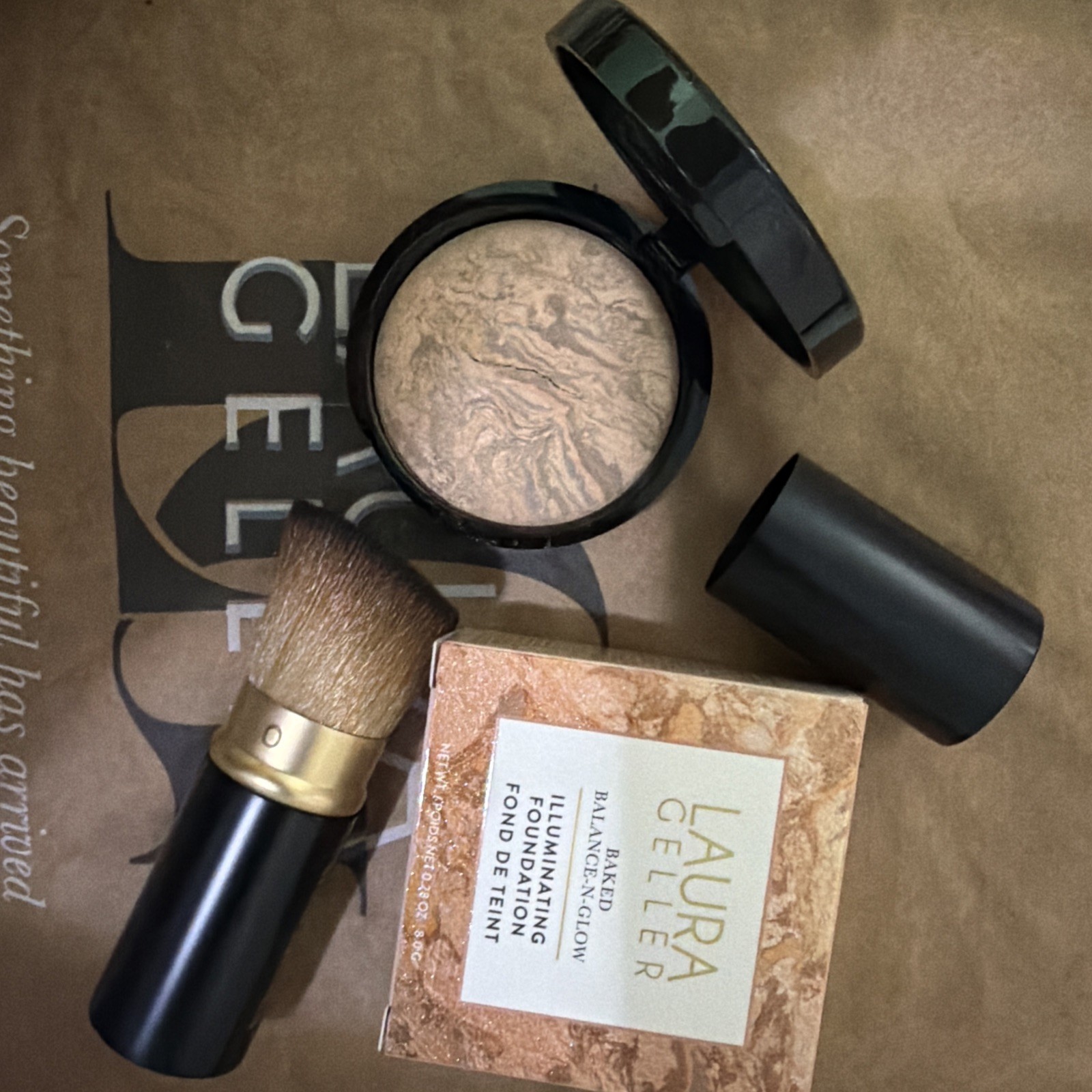 Laura Geller Baked Balance-N-Glow Illuminating Foundation & Brush Light 0.28
