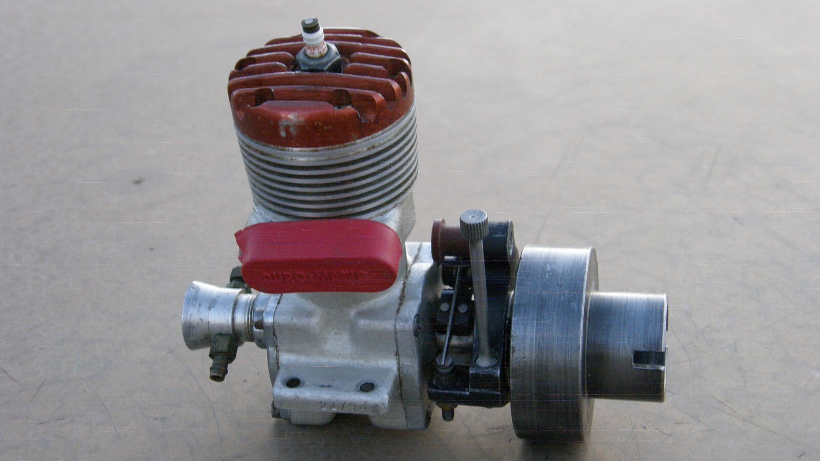 McCoy .60 Red Head Spark Ignition Gas/Nitro Engine McCoy Invader Tether Car Nice