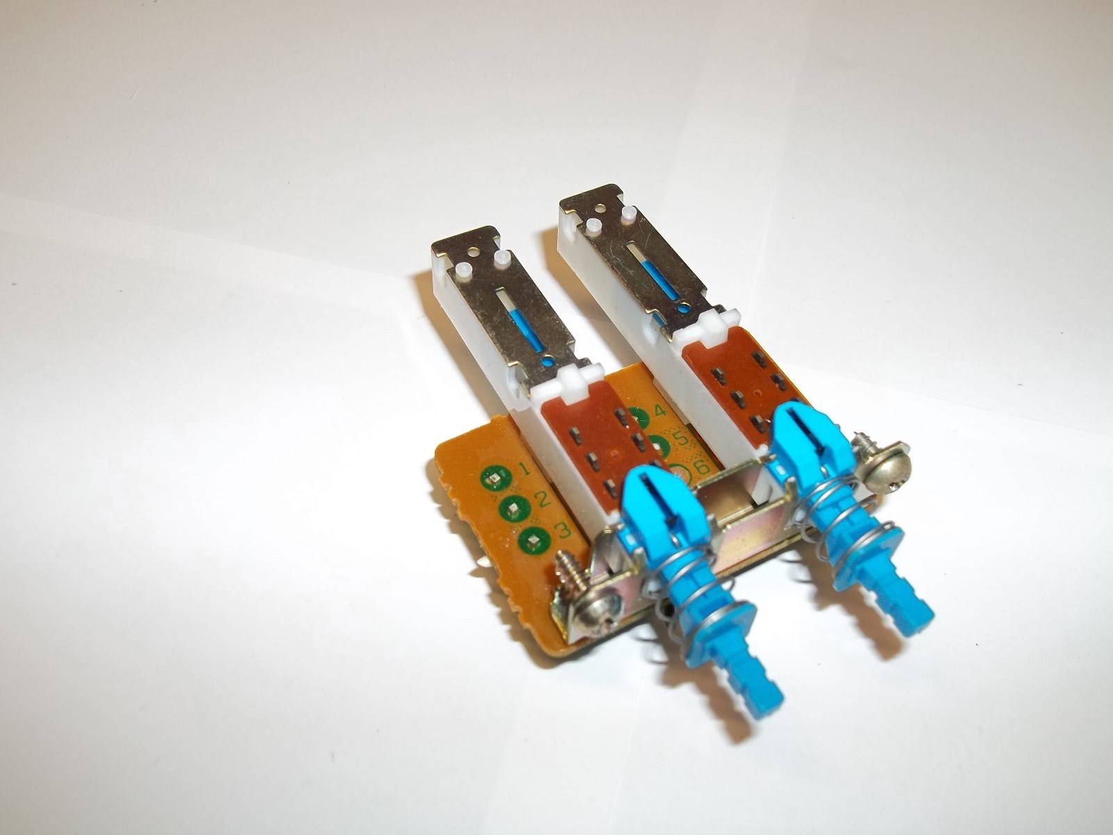 Pioneer SX-3800 SX-3900    Remote Speaker Switch Assembly    GWS-223 ASX-137