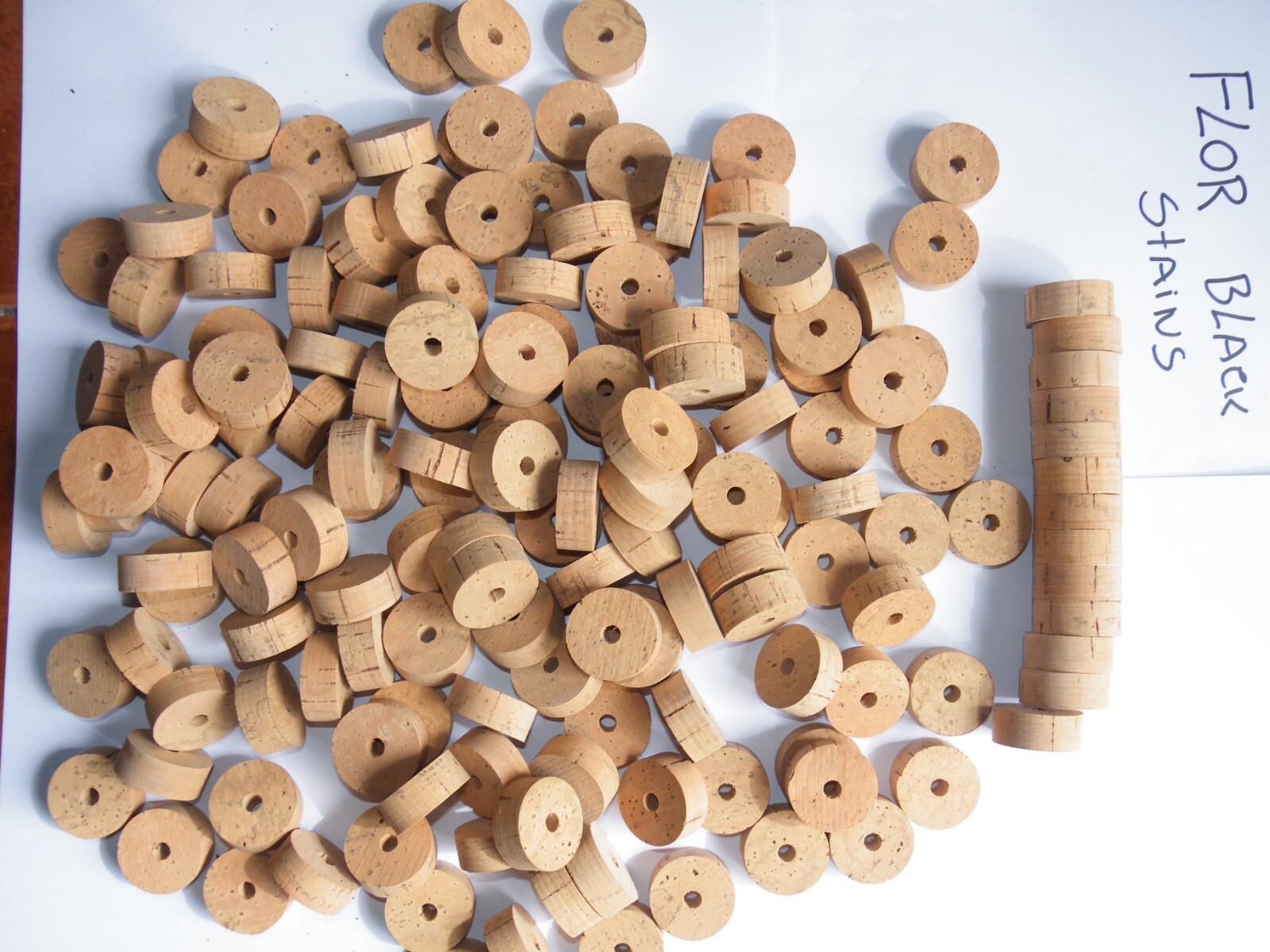 315 CORK RINGS 1 1/4"X1/2"  BORE 1/4"  FLOR BLACK STAINS - FREE SHIPP