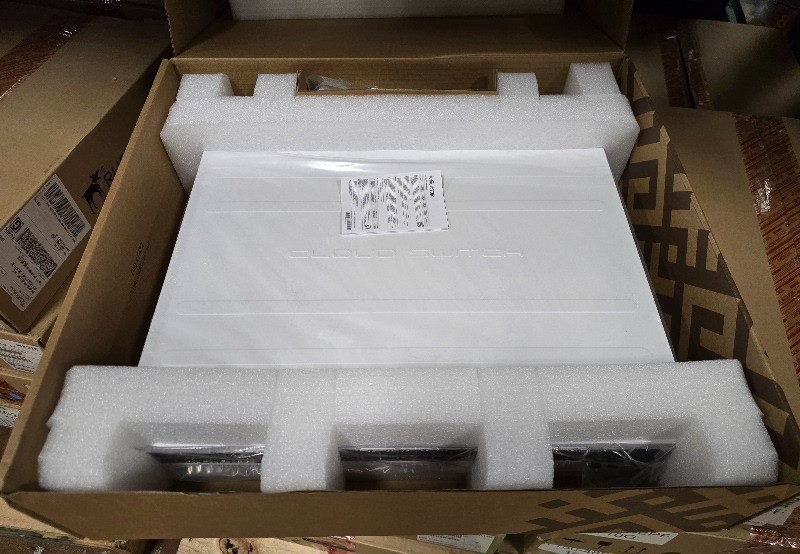 CRS354-48P-4S+2Q+RM: New Mikrotik 48-port cloud router switch w/accessories