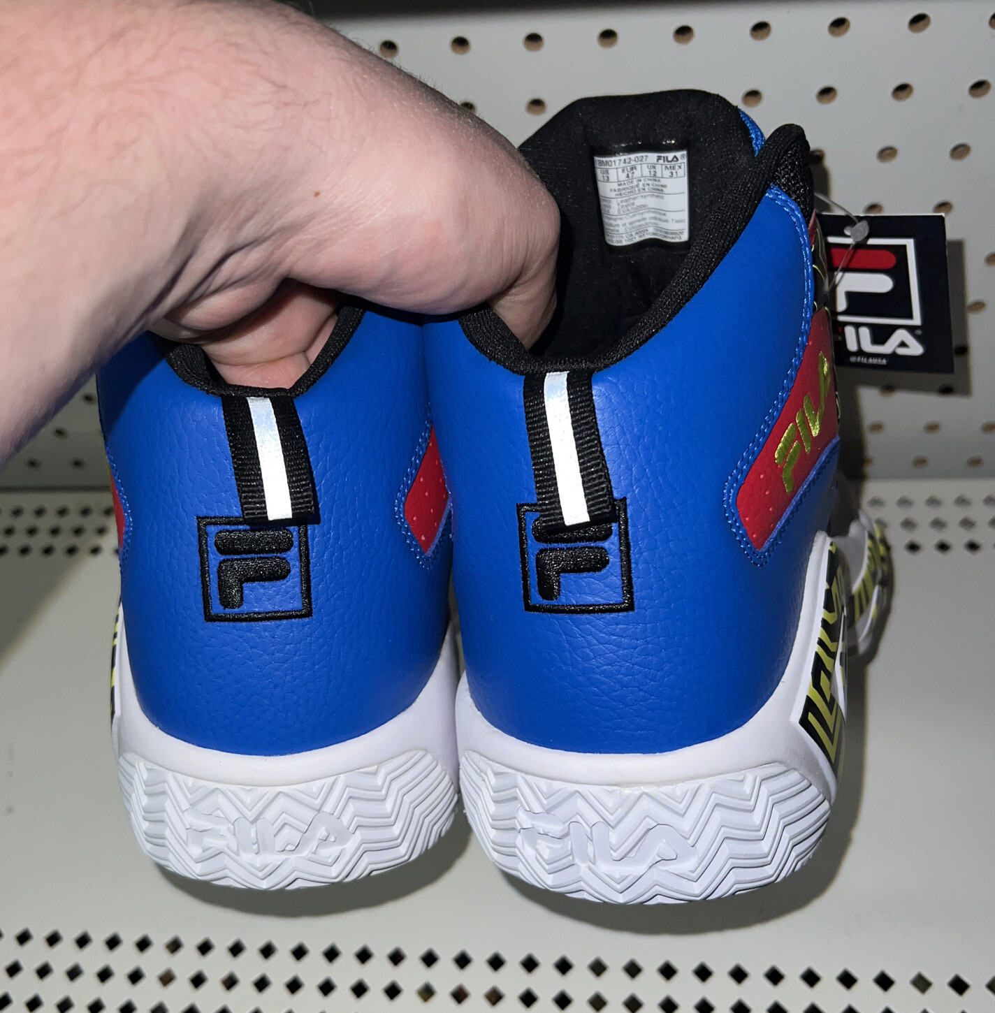 FILA MB Mens Basketball Shoes Size 10.5 Black Blue Red Neon Green Jamal Mashburn