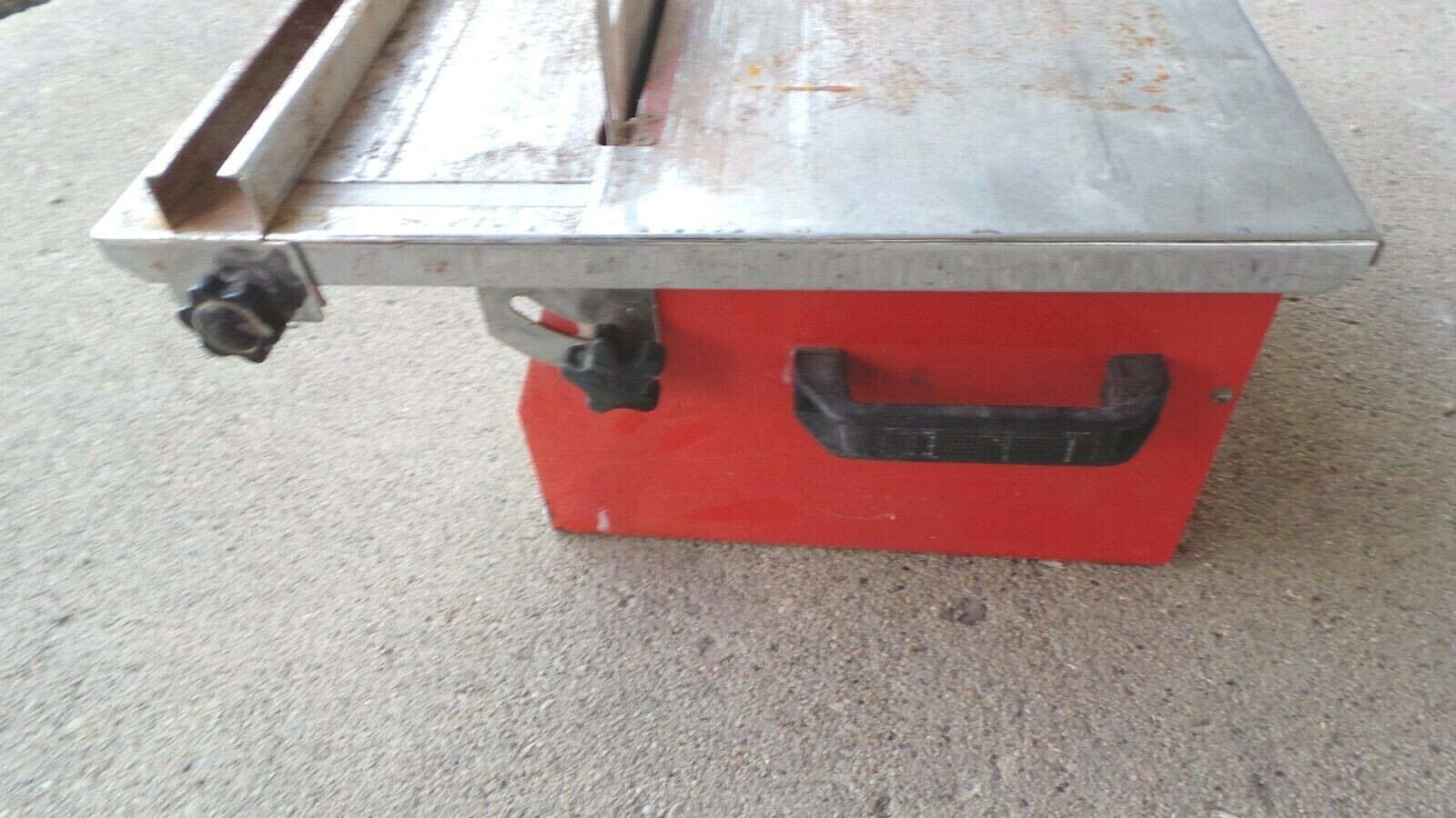 7” Portable Wet Cutting Tile Saw 40351 Chicago Electric Power Tool LOC, AAA-2