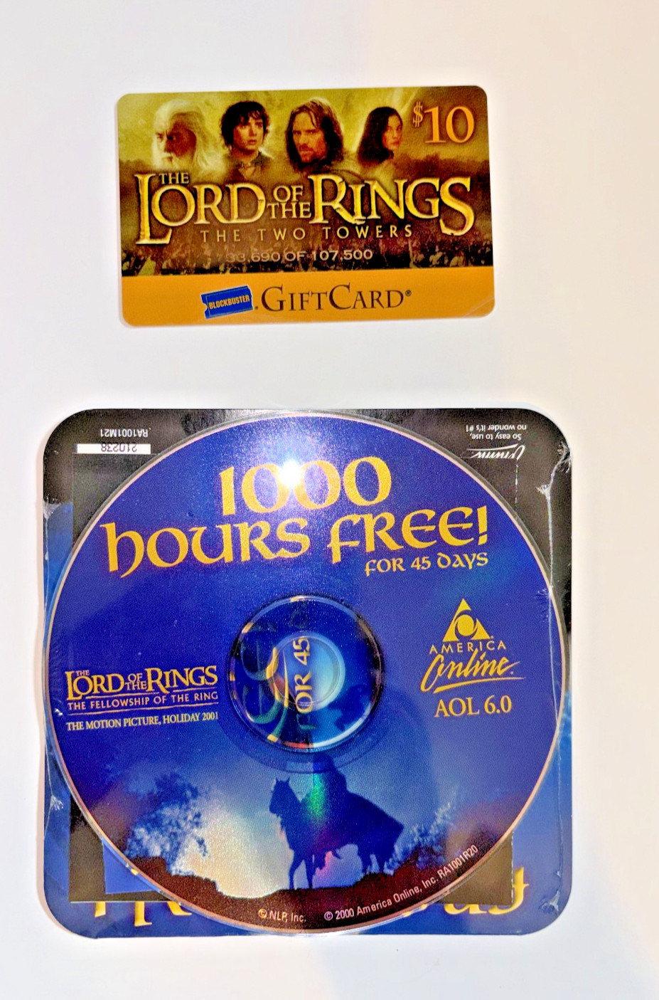 LOT of 2 LOTR Items: 2003 Lord Of The Rings Card and 2001  AOL Disc