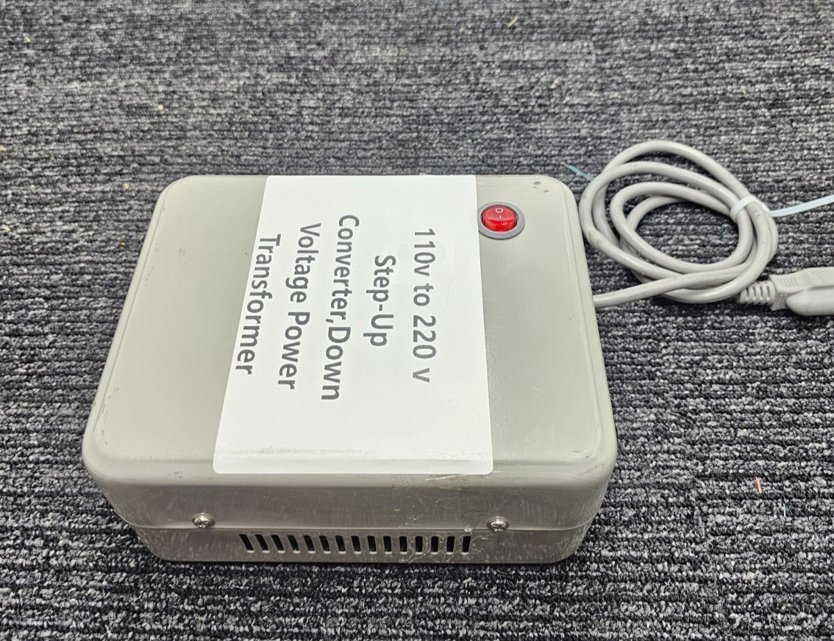 Transformer Voltage Conversion Equipment Converter Adaptor 110V to 220V Step-Up