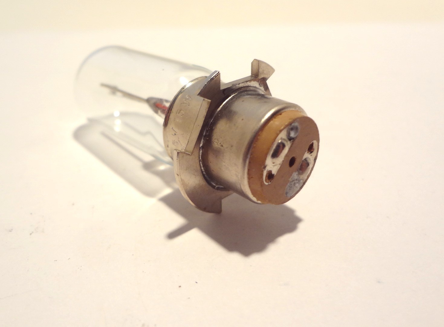 ZEISS BULB NO. 38-01-77 SLOTTED  BASE  6 VOLT 15 WATT