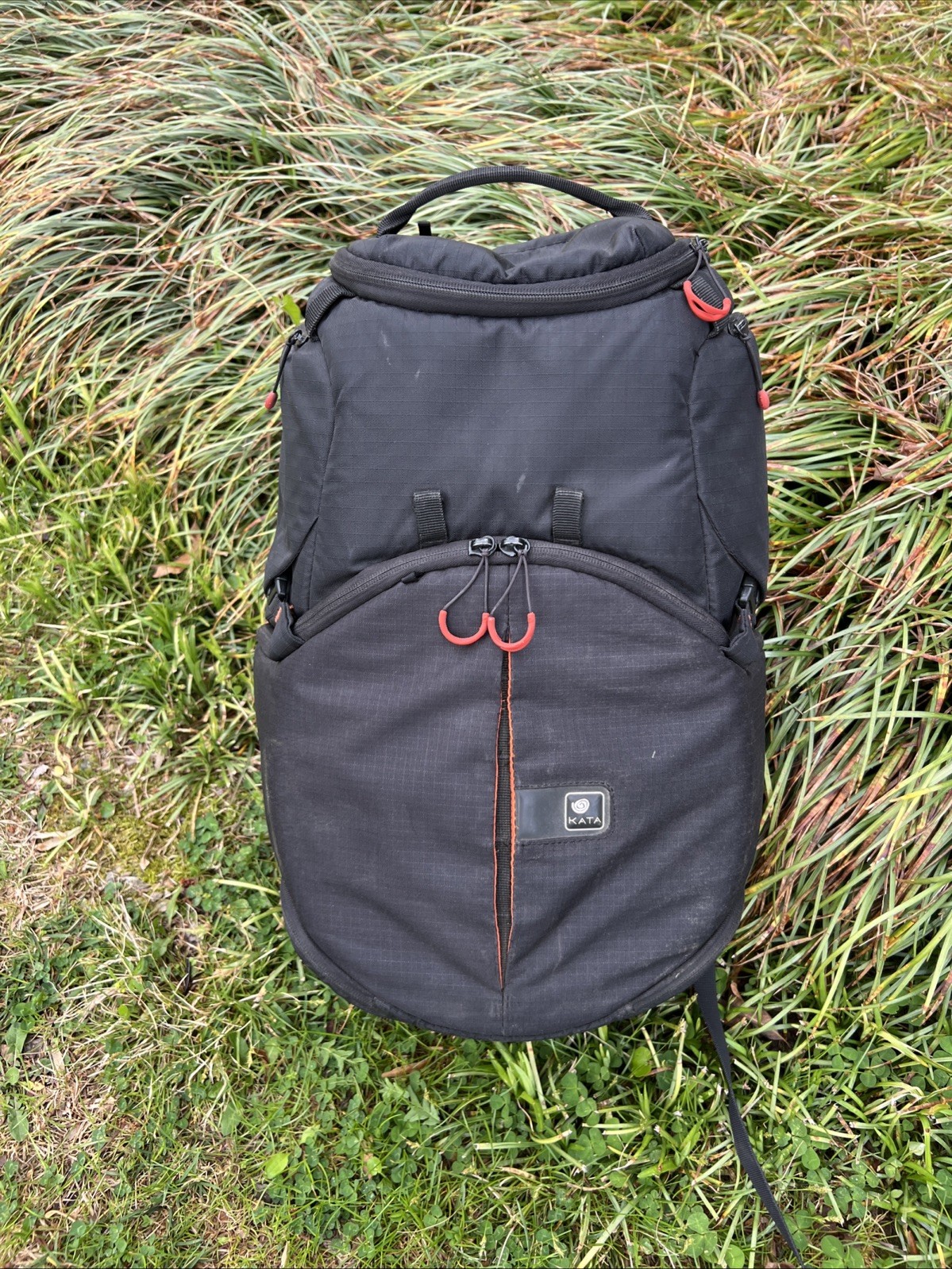 Kata Revolver 8-PL Profesional Photographer Camera Backpack Lens/Equip/lptp Bag