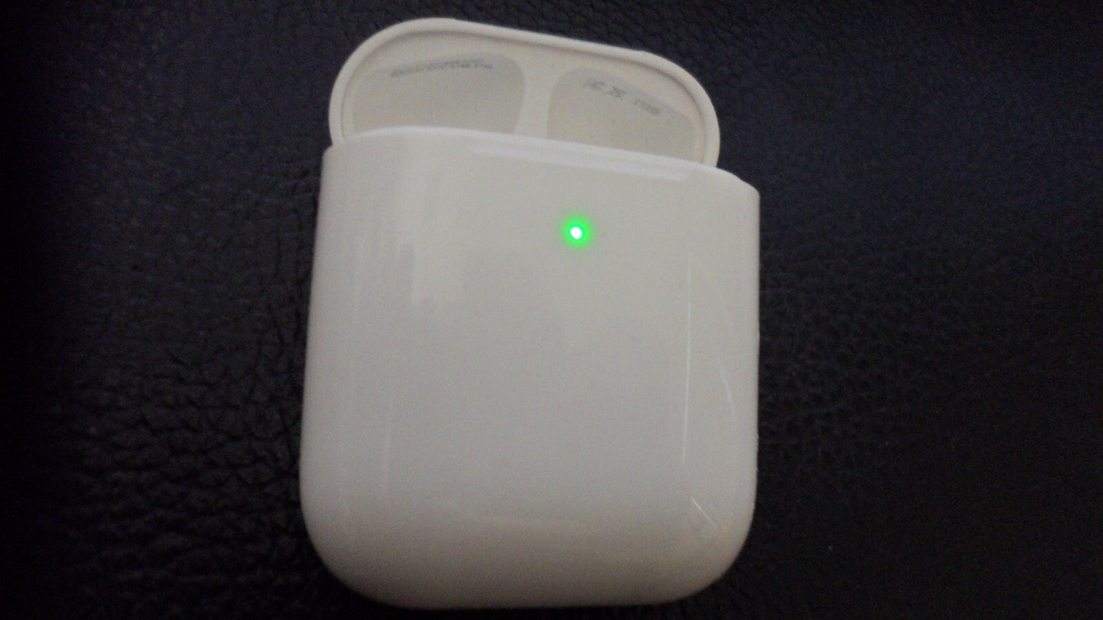 Apple AirPods Wireless Charging Replacement Case ONLY (A1938) USED GOOD COND